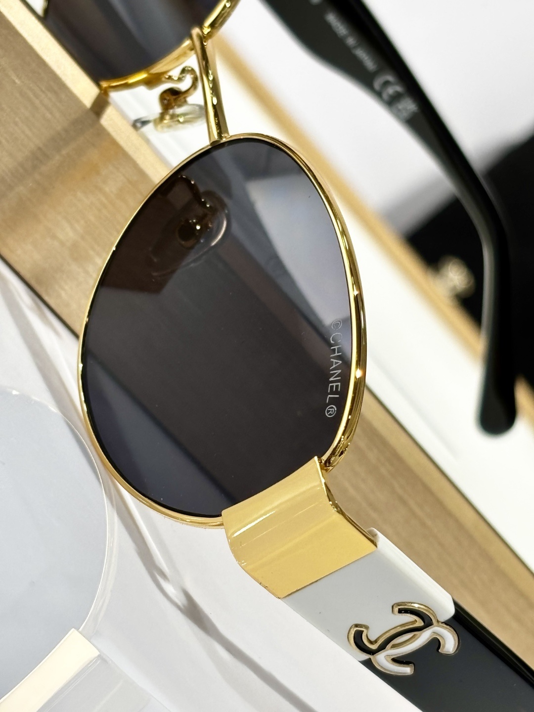 Chanel Luxury Oval Gradient Sunglasses - Made in Japan