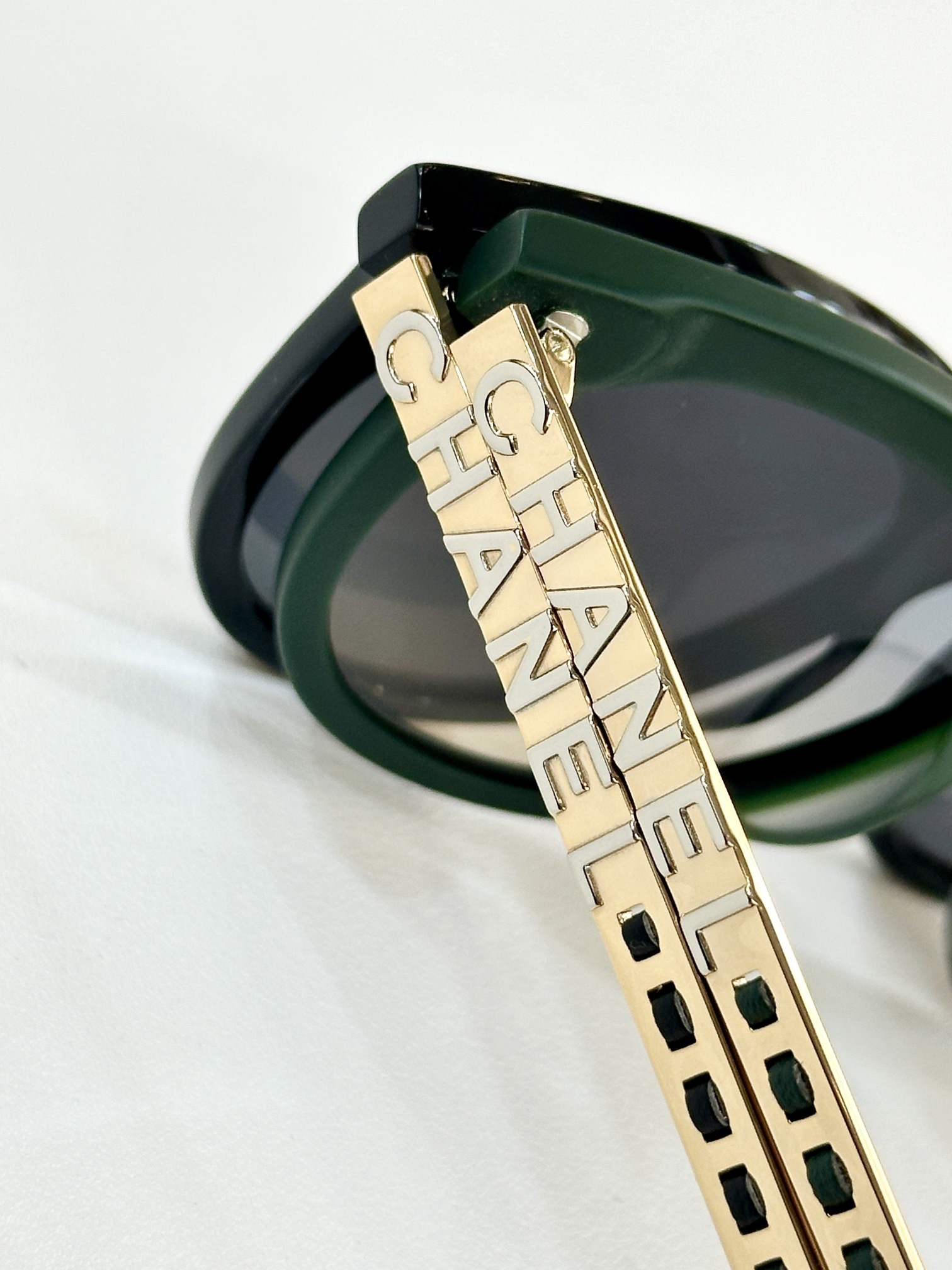 Chanel Luxury Women's Oversized Sunglasses with CC Logo Temples