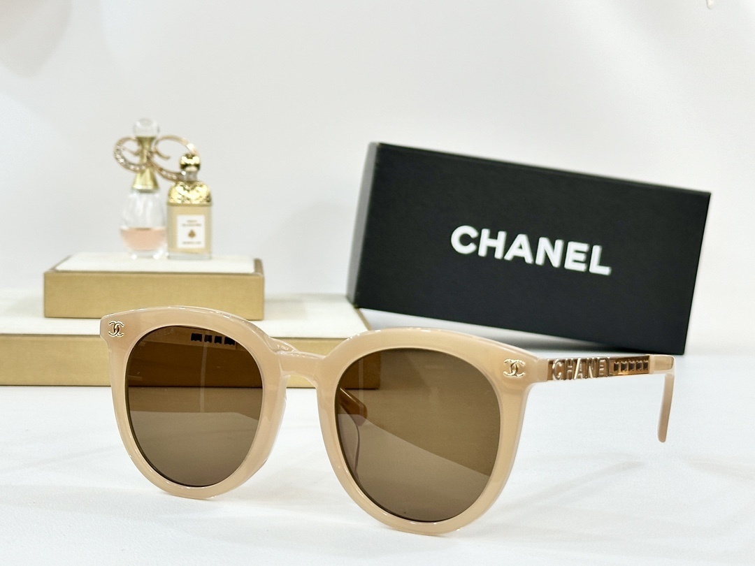 Chanel Luxury Women’s Oversized Sunglasses with CC Logo Temples