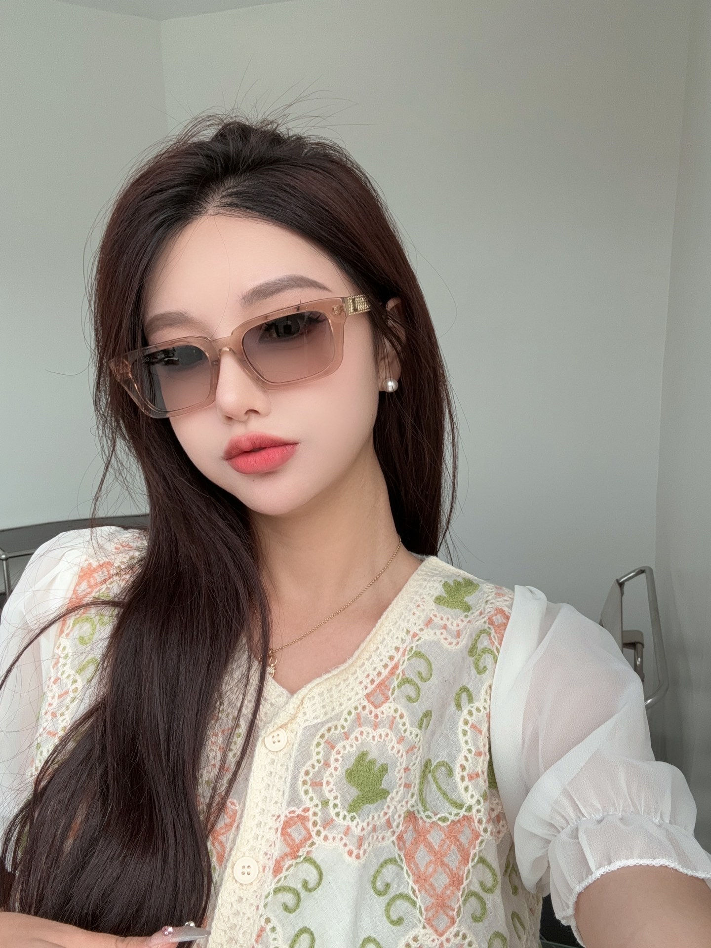 Women's Oversized Square Sunglasses - Trendy Gradient Lens Eyewear