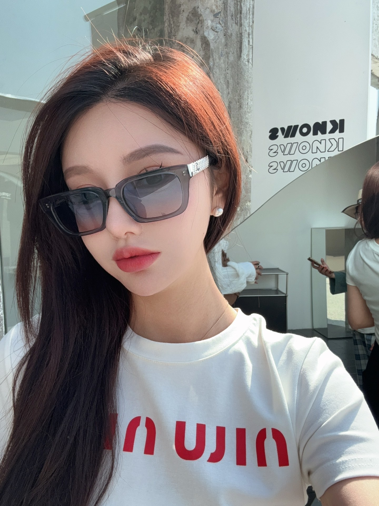 Women's Oversized Square Sunglasses - Trendy Gradient Lens Eyewear