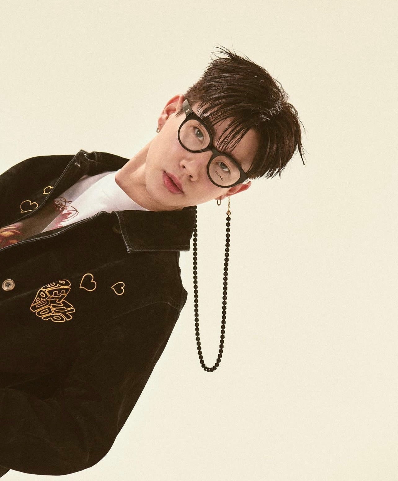 Chanel Luxury Cat-Eye Eyeglasses with Beaded Chain Accessory