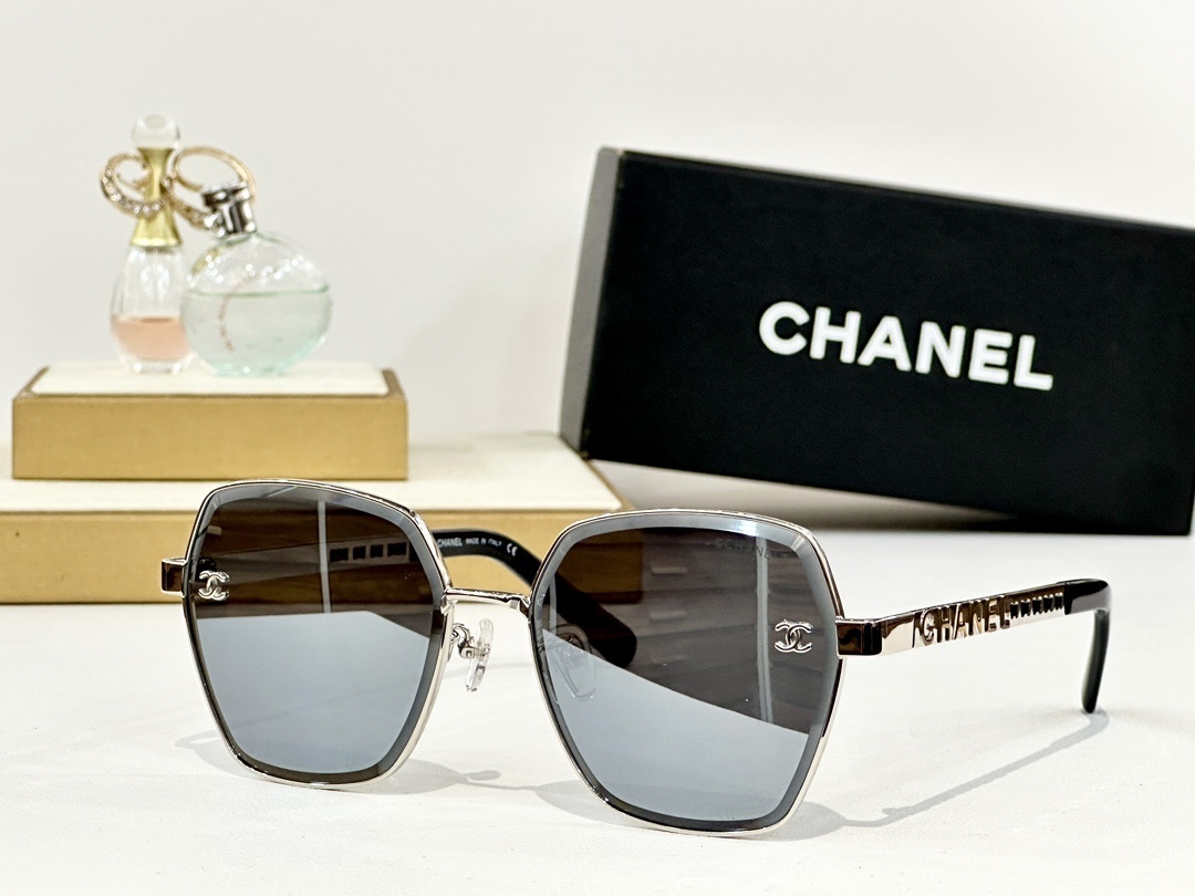 Chanel Oversized Square Sunglasses - Elegant Gold Metal Frame