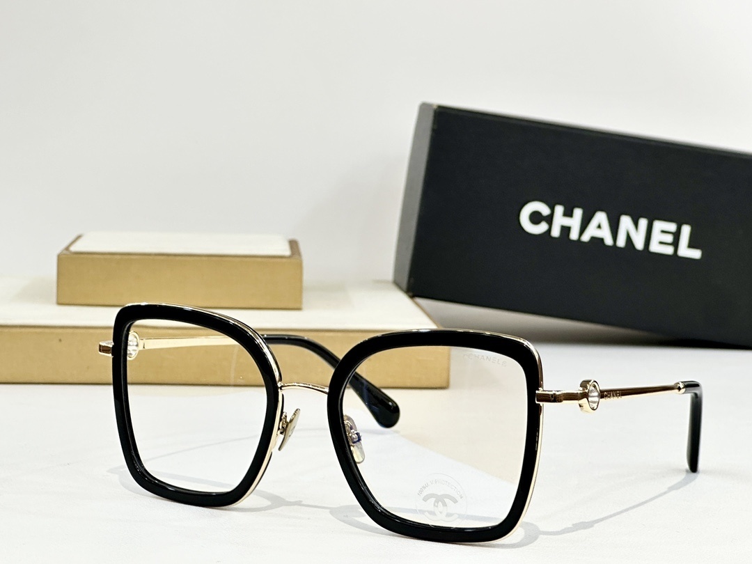 Chanel Luxury Square Eyeglasses – Elegant Designer Optical Frames