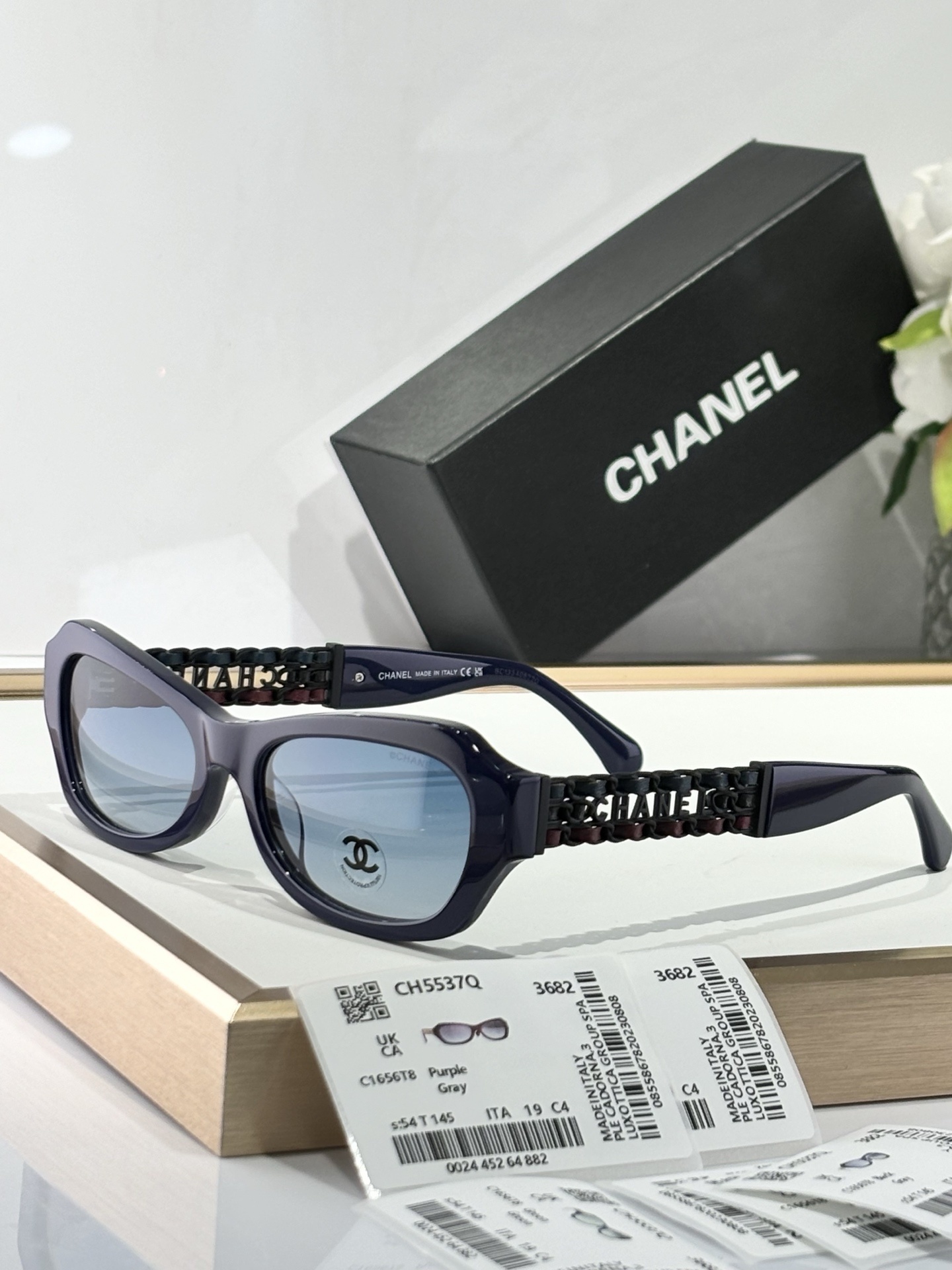 Chanel CH5537Q Cat-Eye Sunglasses - Luxury Interwoven Chain Design