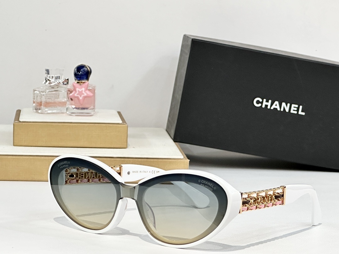 Luxury Chanel Polarized Cat-Eye Sunglasses with Braided Chain Logo