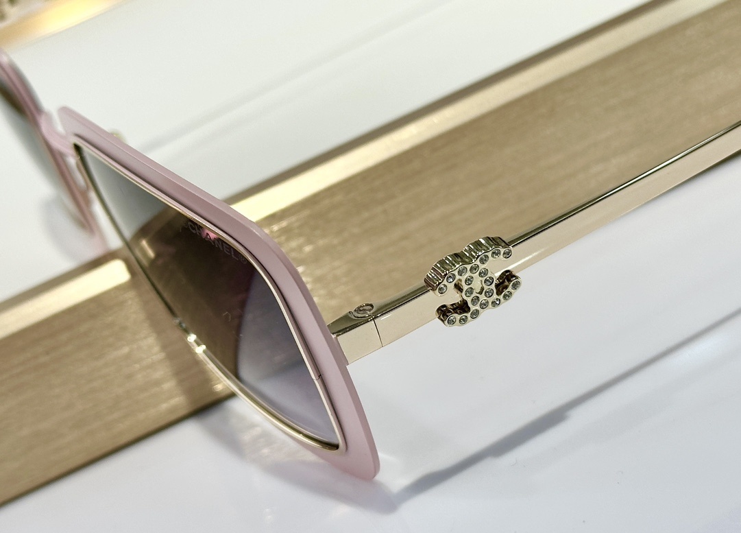 Chanel Women's Oversized Pink & Gold Square Gradient Sunglasses