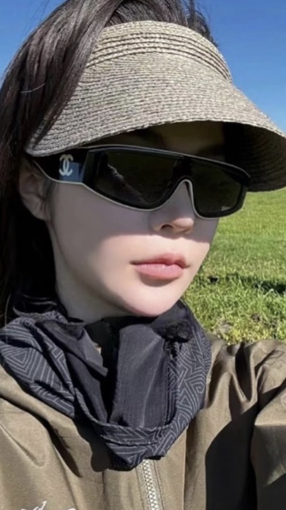 Luxury Shield Sunglasses – Black & White Sporty Designer Eyewear