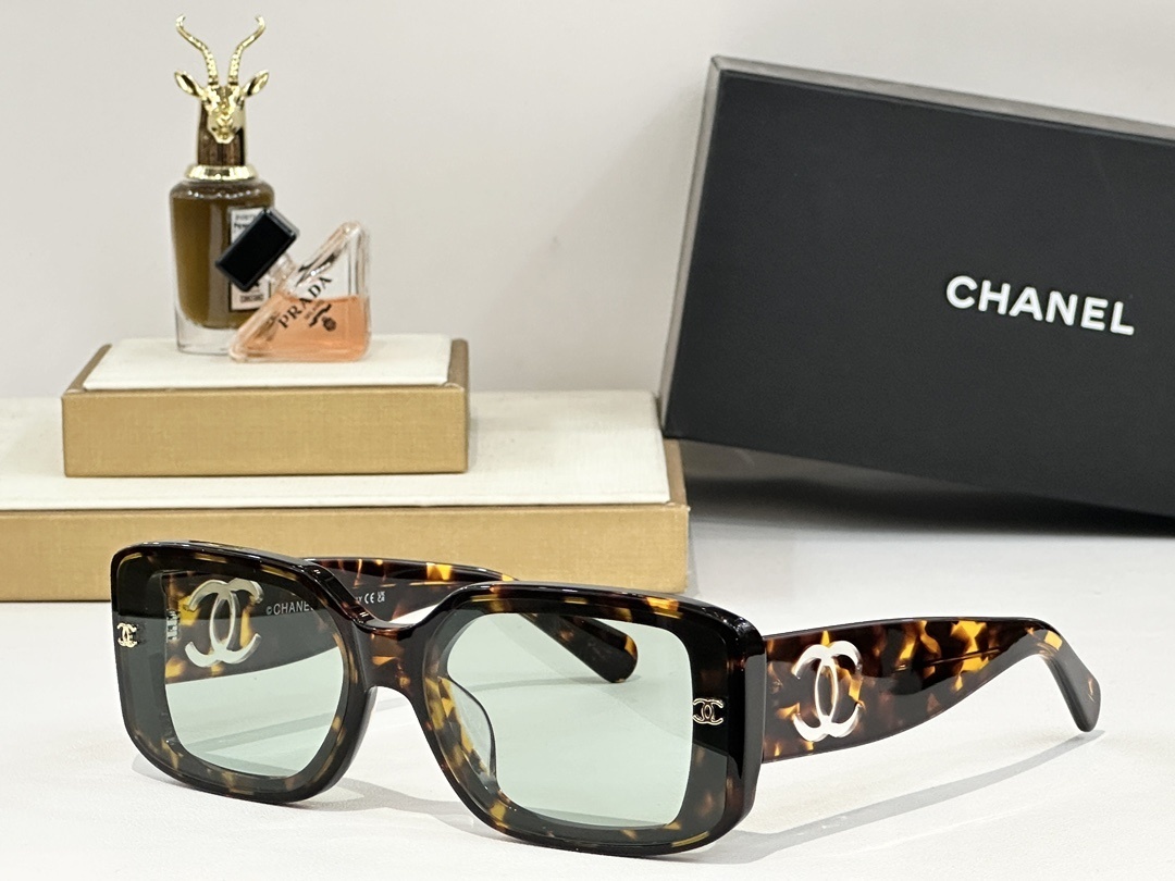 Chanel Luxury Square Sunglasses - Designer Women's Fashion Eyewear