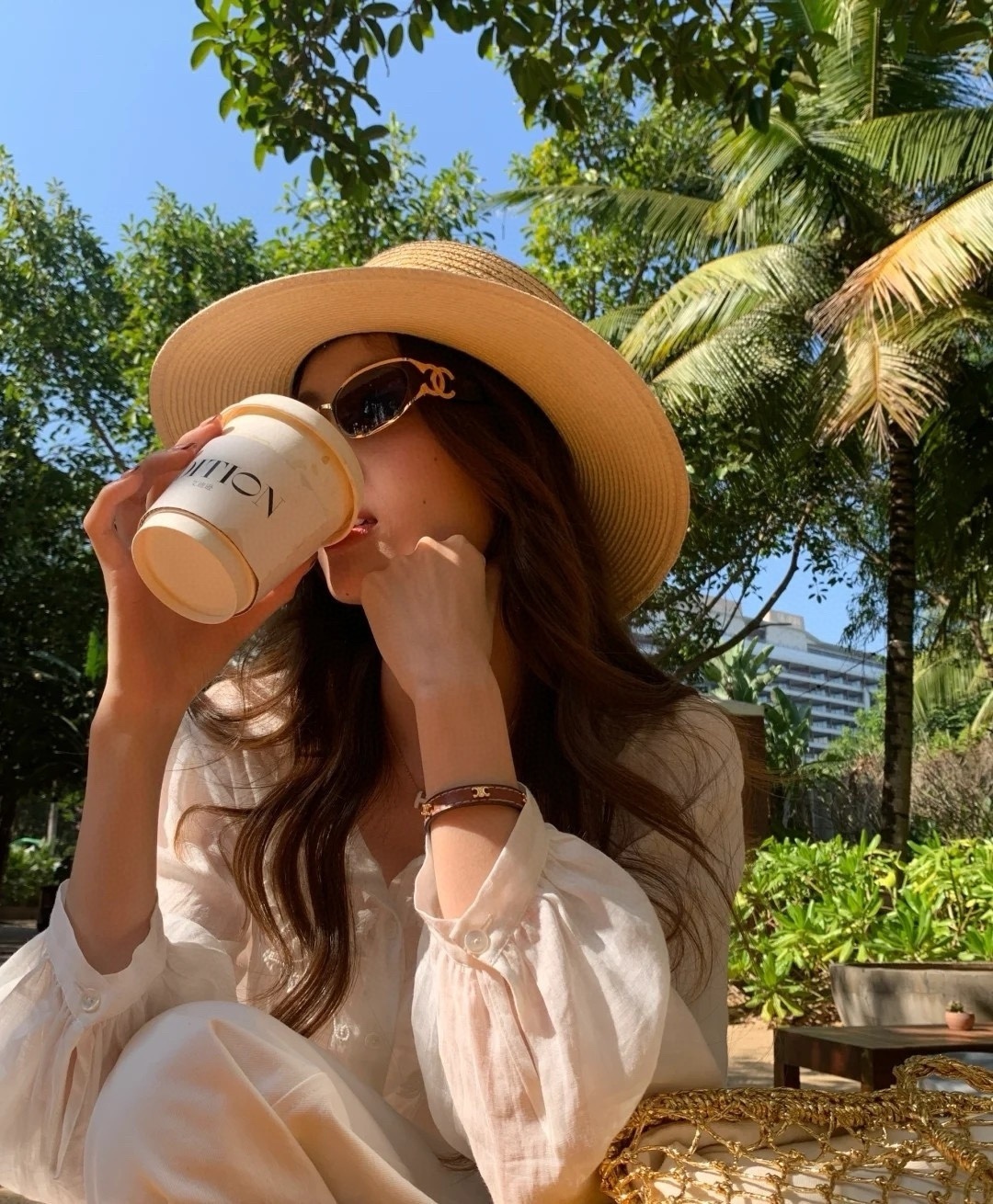 Luxury Vintage Oval Sunglasses for Women - Y2K Retro Gold Frame