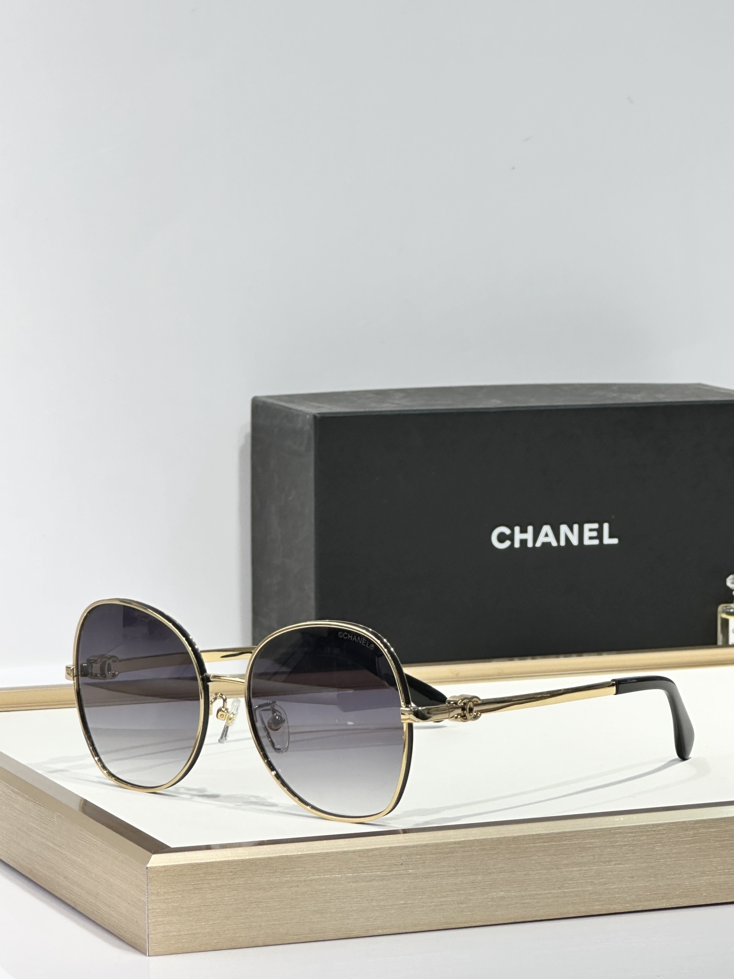 Chanel Luxury Gradient Round Aviator Sunglasses with CC Logo