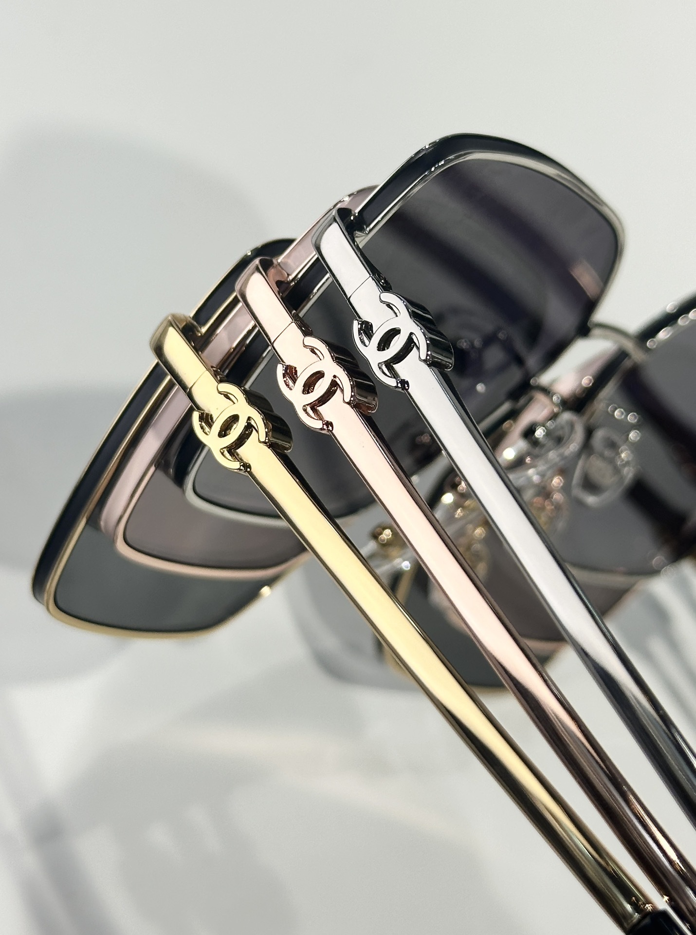 Chanel Luxury Square Sunglasses - Elegant Metal Frame for Women