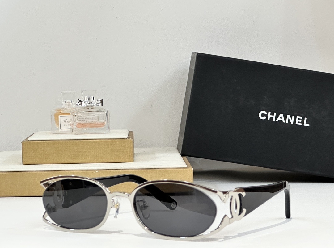 Chanel Vintage Oval Sunglasses – Luxury CC Logo Designer Eyewear