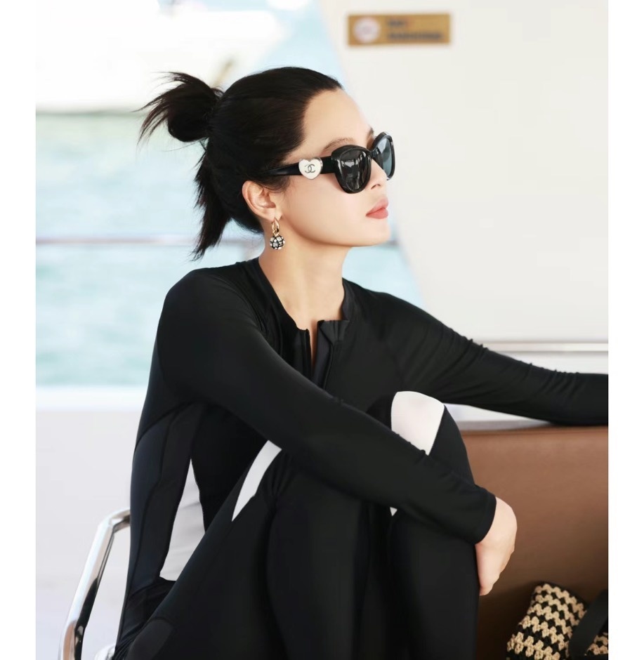 Luxury Women's Heart Detail Cat-Eye Sunglasses - UV Protection