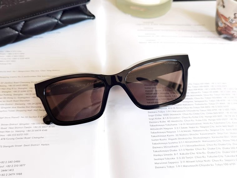 Chanel CH5417 Luxury Rectangular Sunglasses for Women - Elegant Black