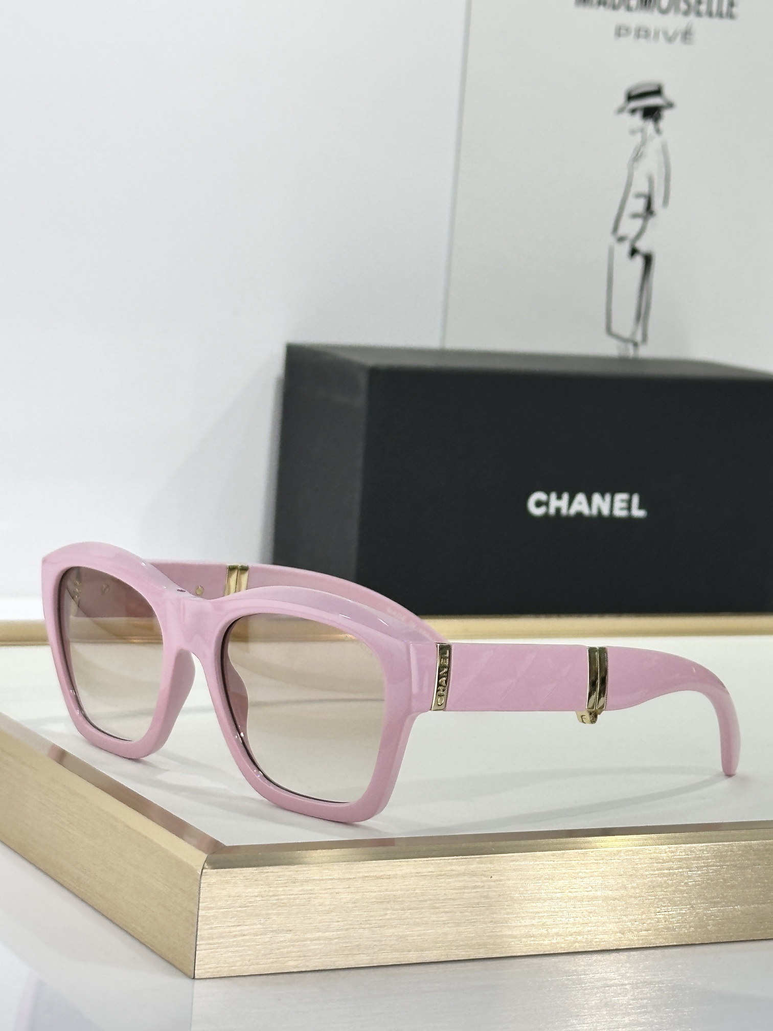 Chanel Luxury Oversized Quilted Square Sunglasses for Women