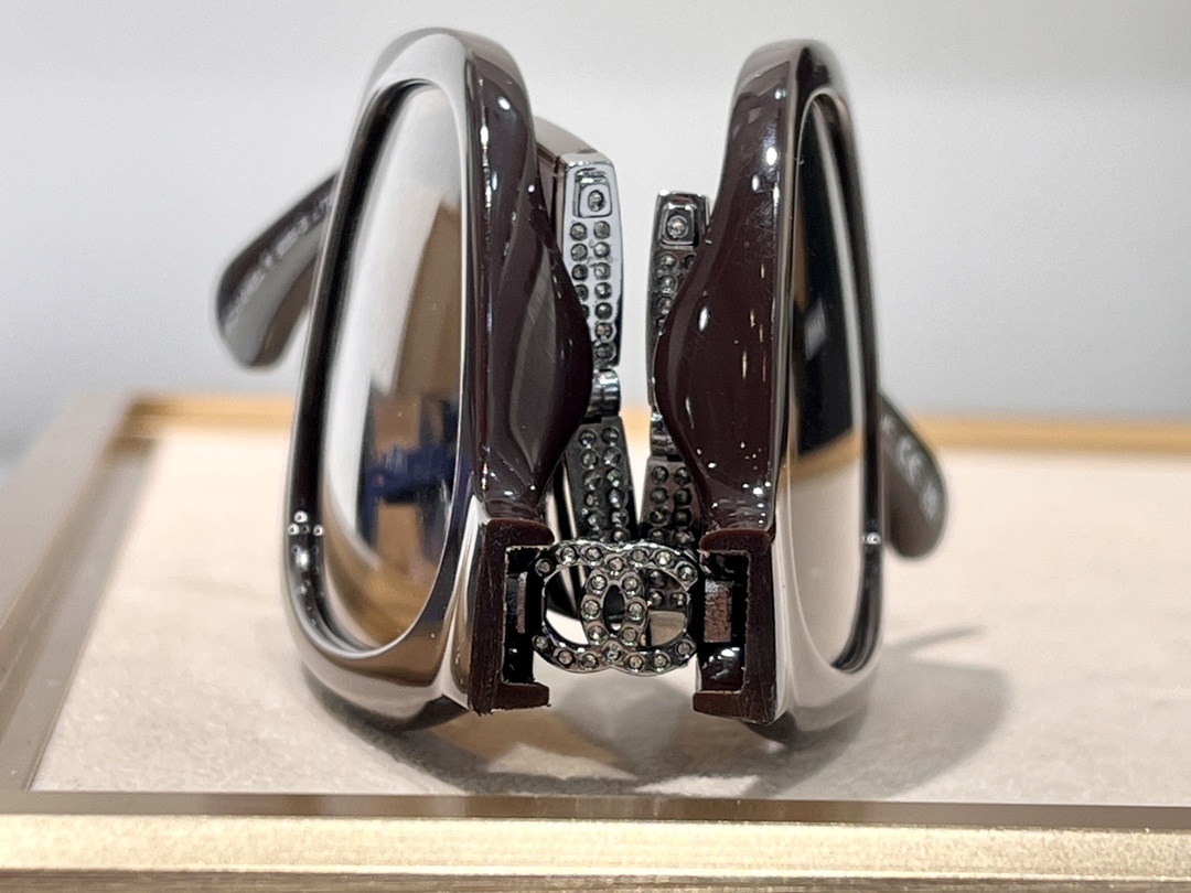 Chanel Square Folding Sunglasses in Brown Acetate with Crystal CC