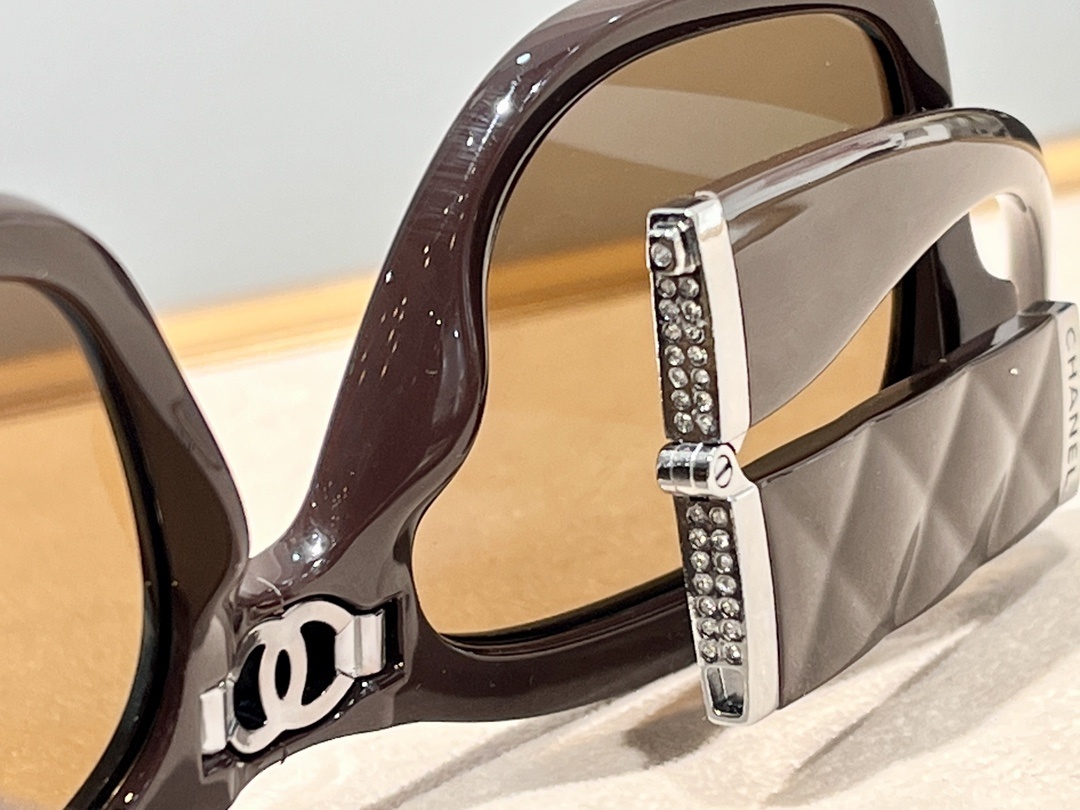 Chanel Square Folding Sunglasses in Brown Acetate with Crystal CC