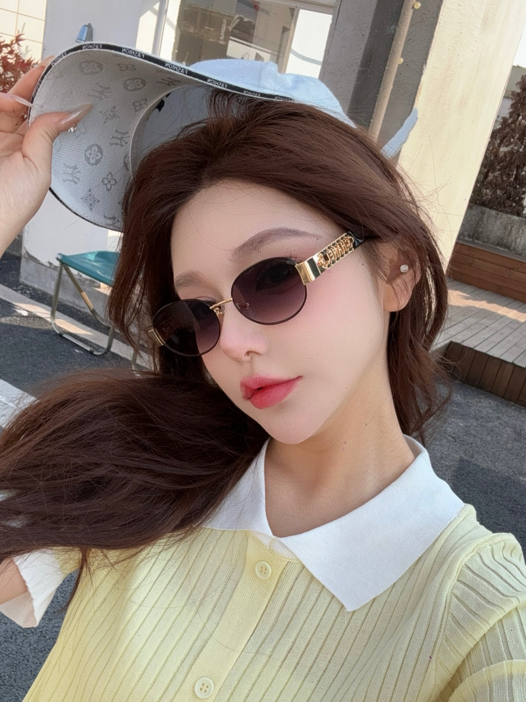 Vintage Oval Sunglasses Women’s Luxury Gold Chain Frame Eyewear