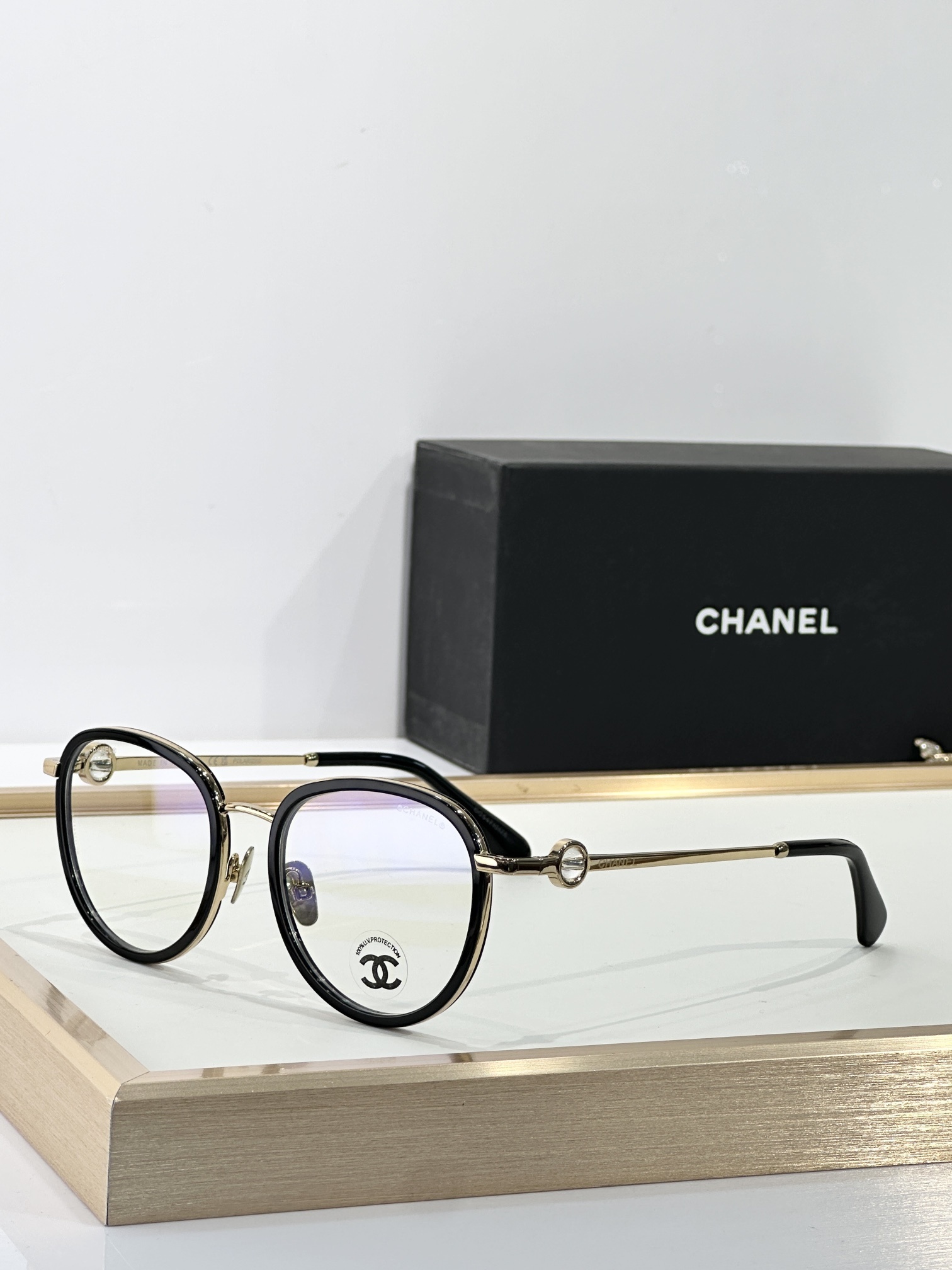 Chanel Luxury Round Eyeglasses Frame – Elegant Designer Optical