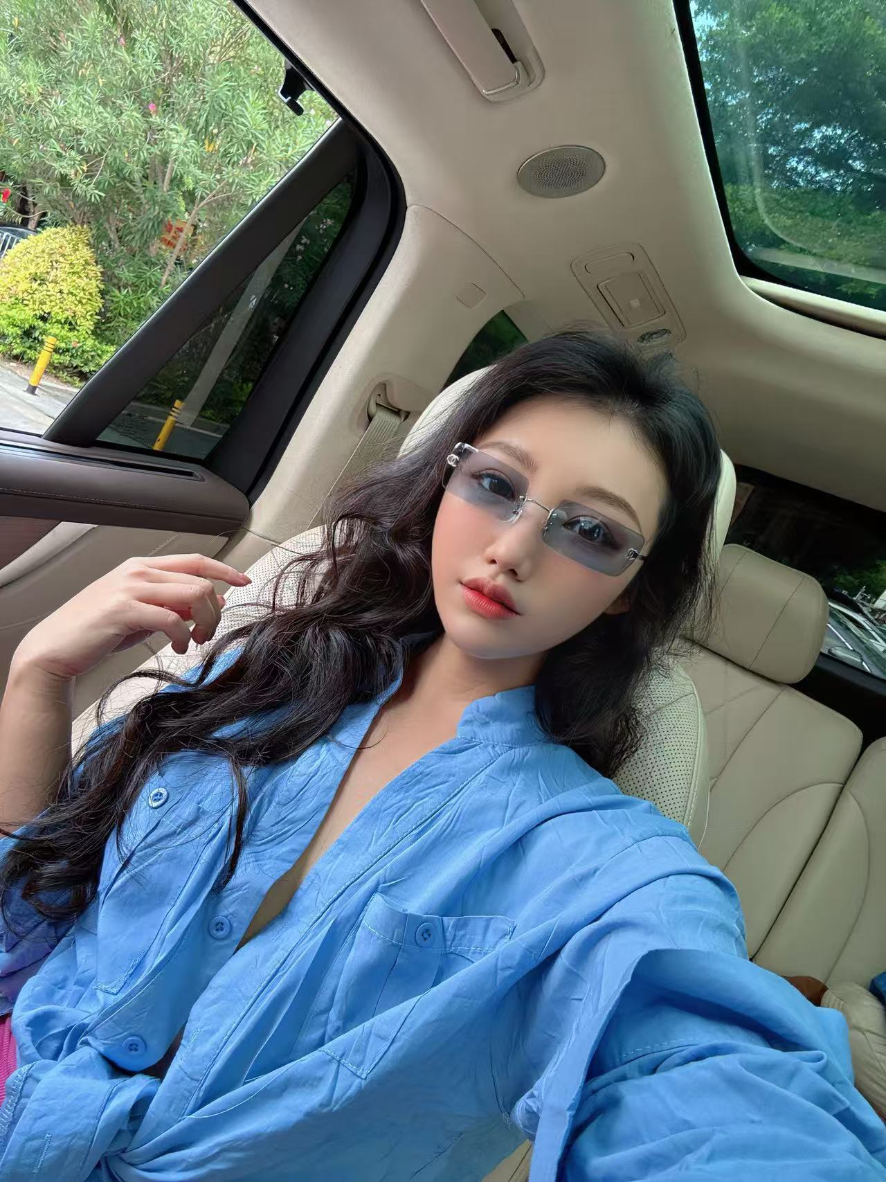 Luxury Rimless Rectangular Sunglasses - Gold Metal Frame Y2K Style