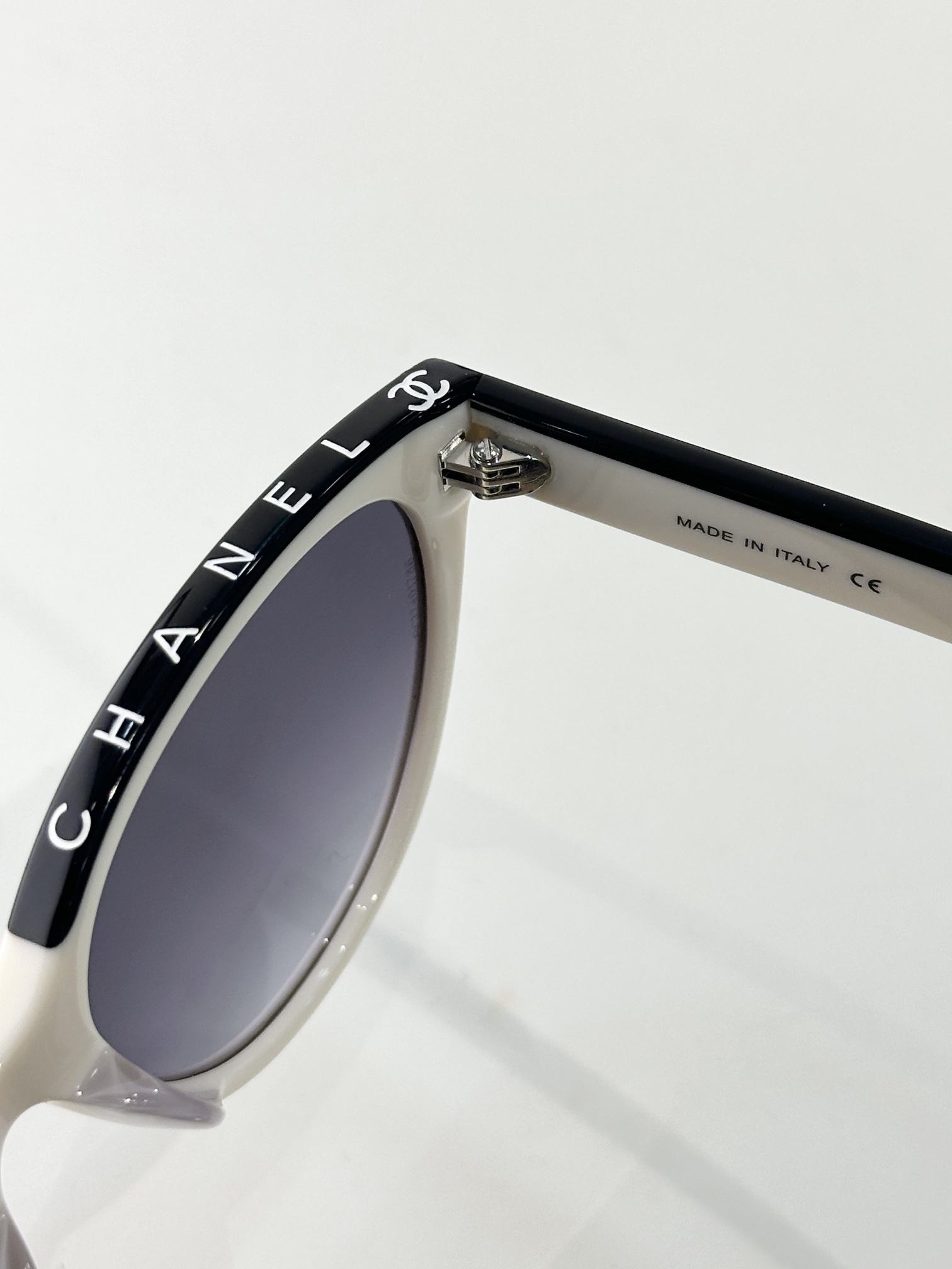 Chanel Luxury Cat Eye Sunglasses White and Black Frame for Women