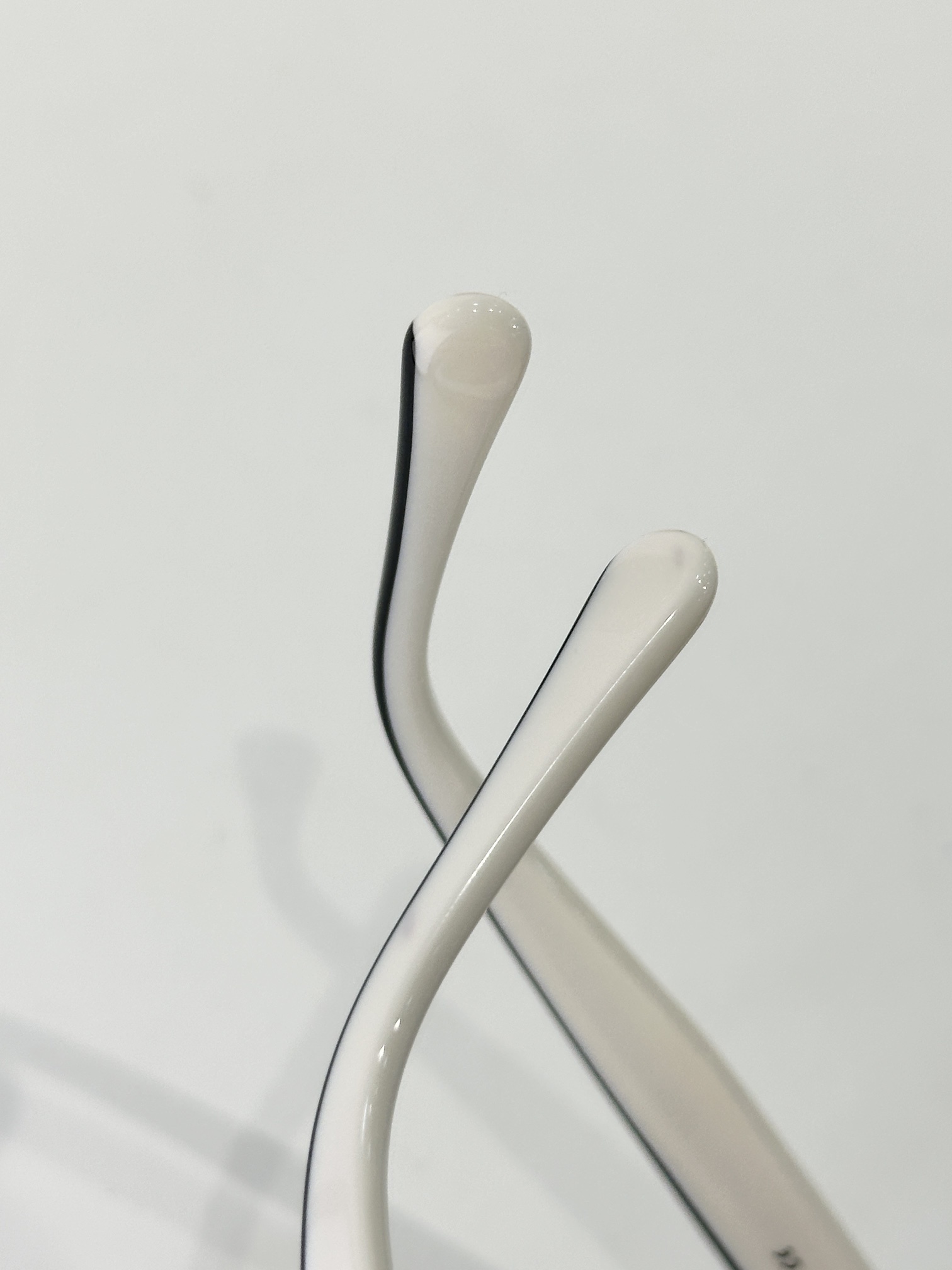 Chanel Luxury Cat Eye Sunglasses White and Black Frame for Women