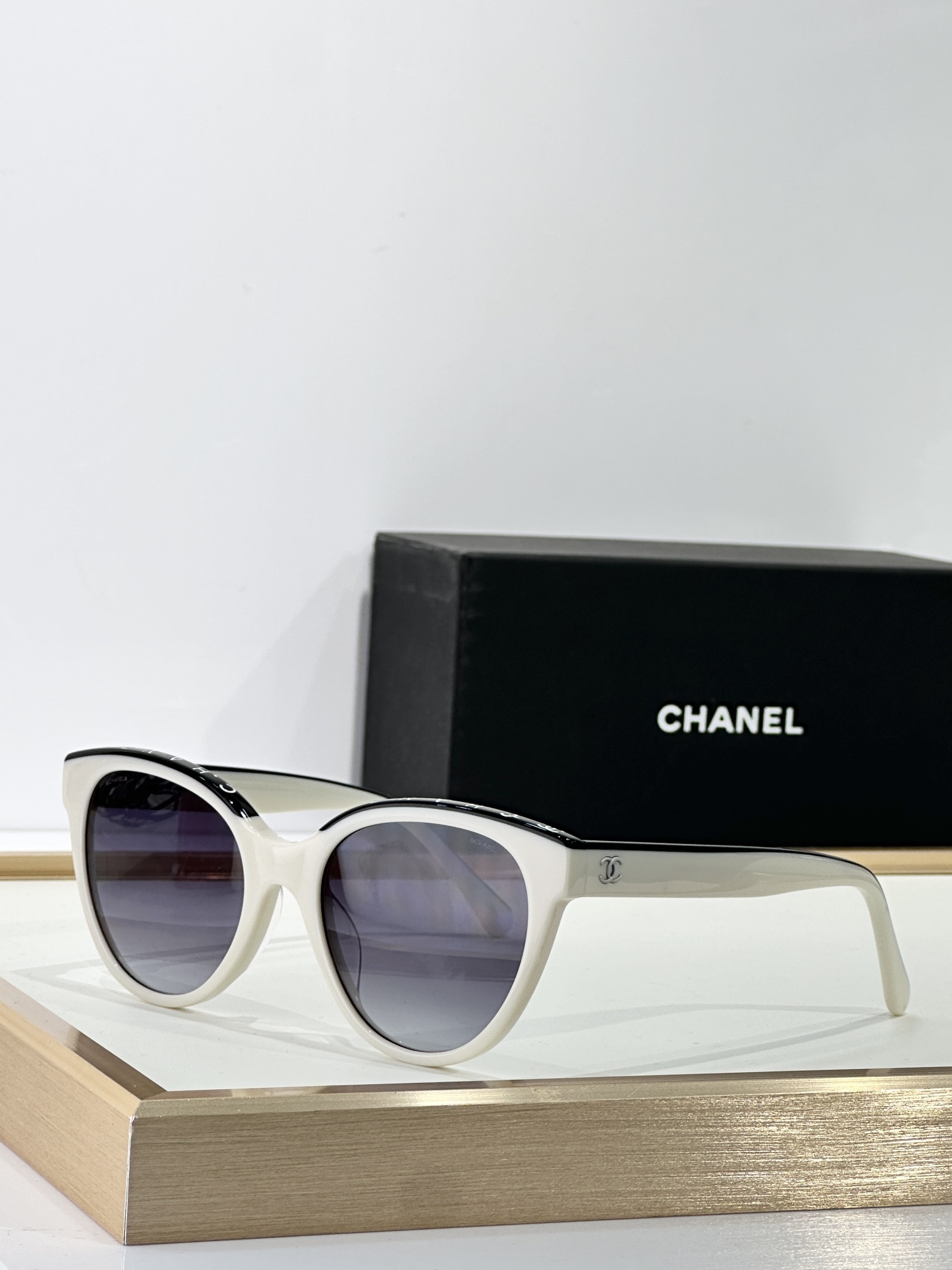 Chanel Luxury Cat Eye Sunglasses White and Black Frame for Women