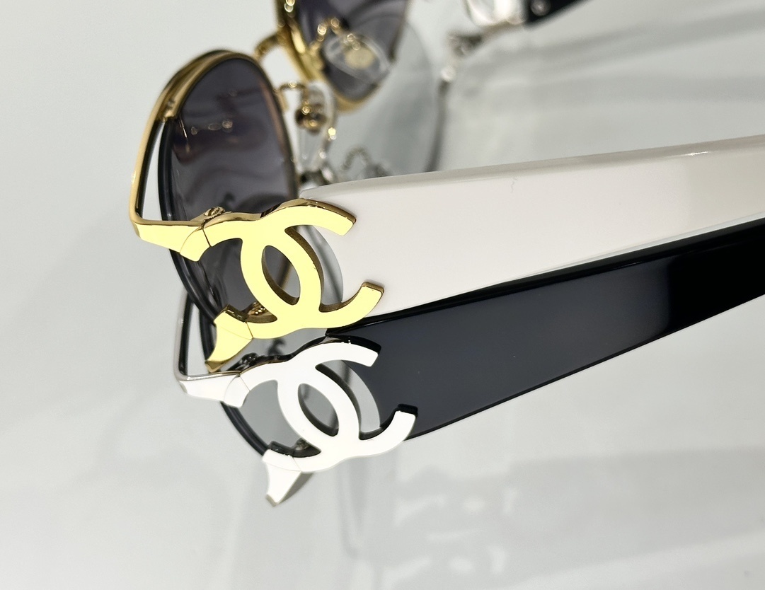 Chanel Vintage Oval Sunglasses - Iconic CC Logo Luxury Eyewear