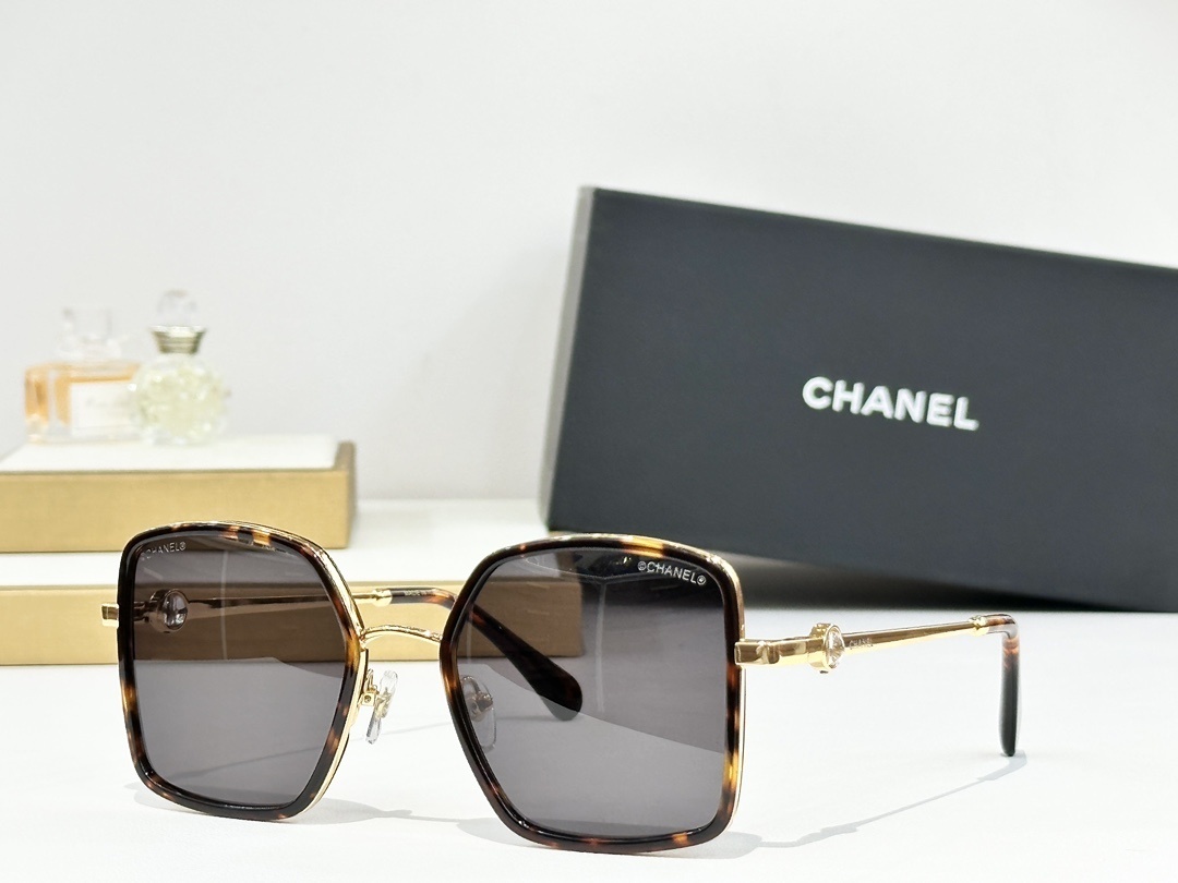 Chanel Luxury Oversized Square Sunglasses - Gradient Lens for Women