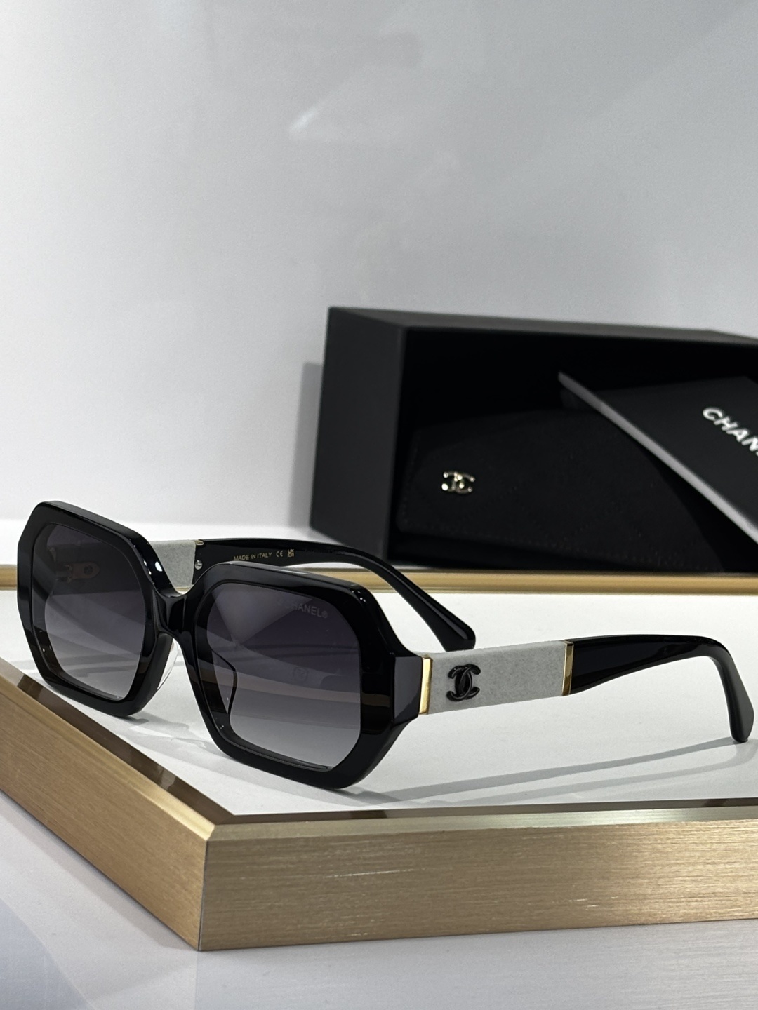 Chanel Oversized Hexagonal Sunglasses with CC Logo Luxury Eyewear