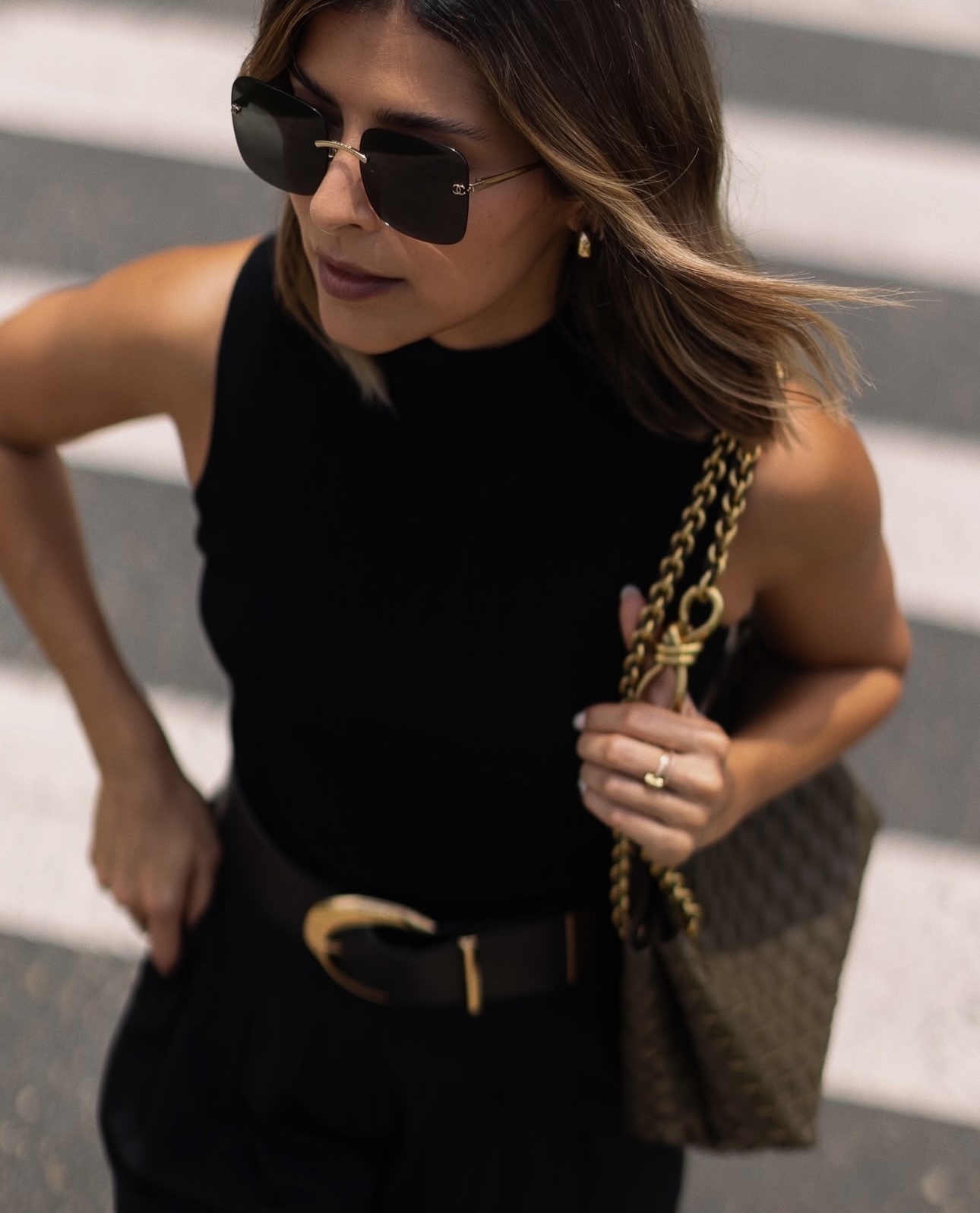 Elegant Black Sleeveless Mock Neck Top – Chic Ribbed Knit Tank