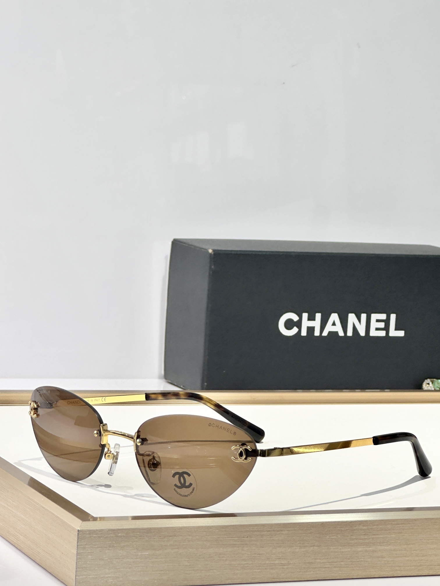 Chanel Luxury Rimless Butterfly Sunglasses – Iconic CC Logo