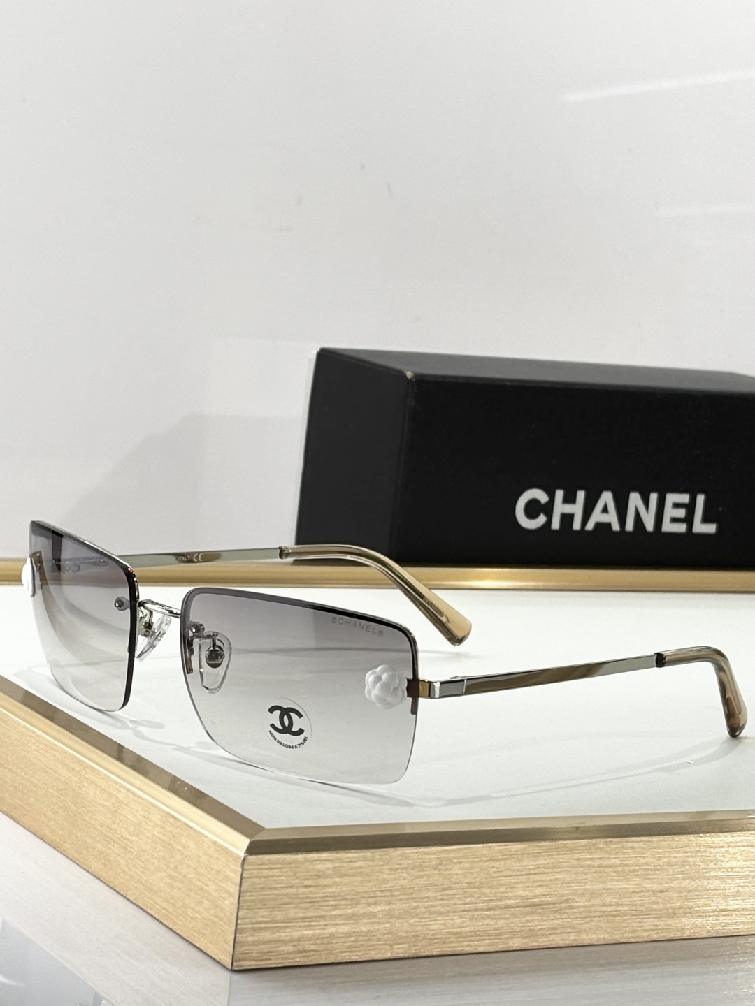 Chanel Camellia Rimless Sunglasses Gradient Lens Luxury Eyewear