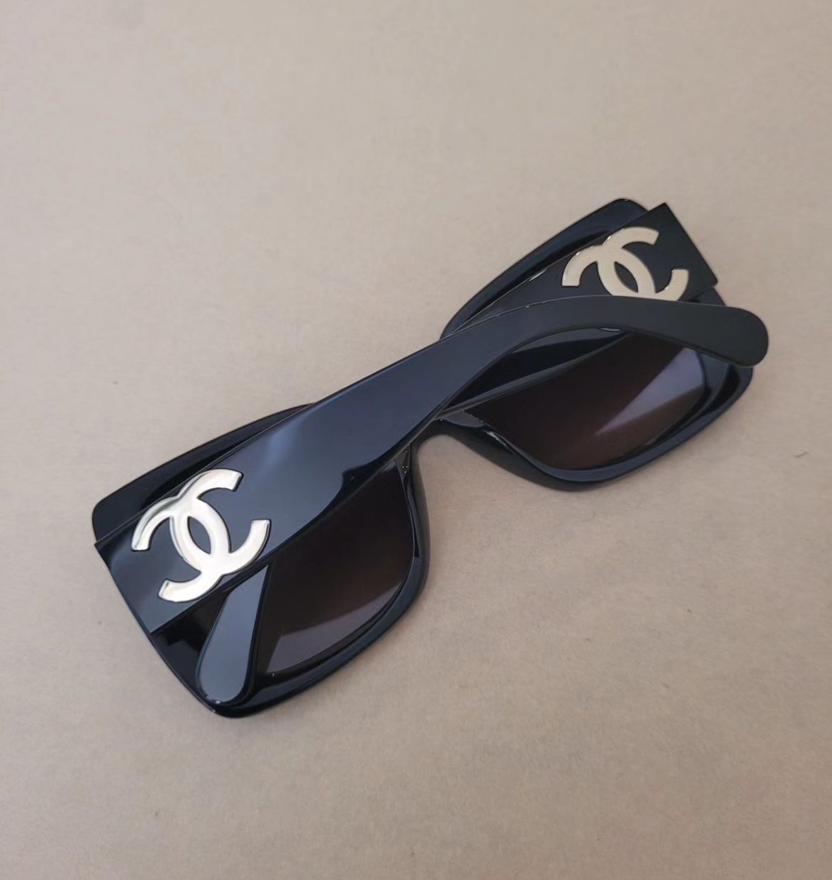 Luxury Oversized Square Black Sunglasses with Gold Logo Accent