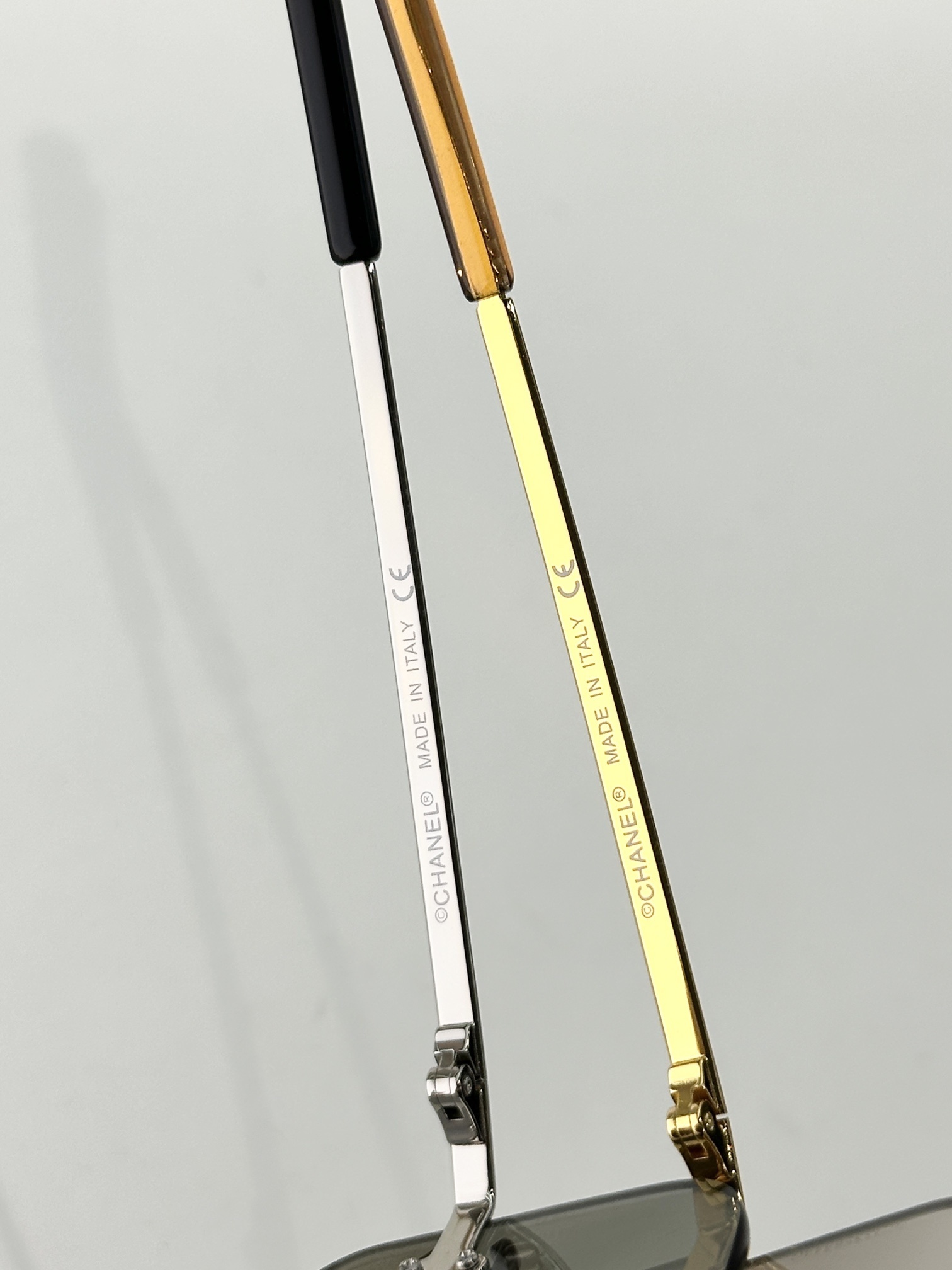 Chanel Luxury Rimless Sunglasses with Rhinestone CC Logo