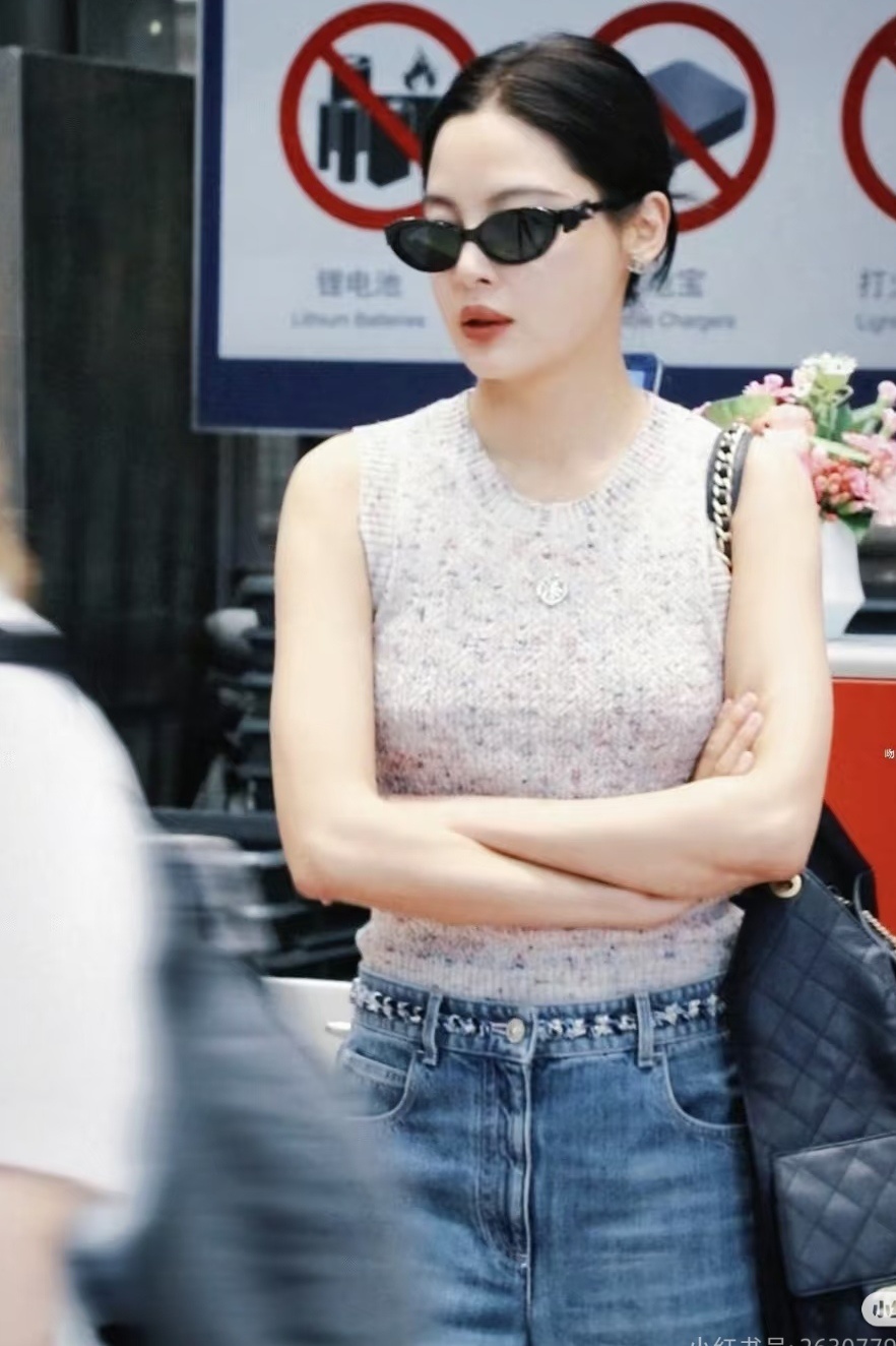 Chic Sleeveless Speckled Knit Tank Top - Elegant Casual Summer Style