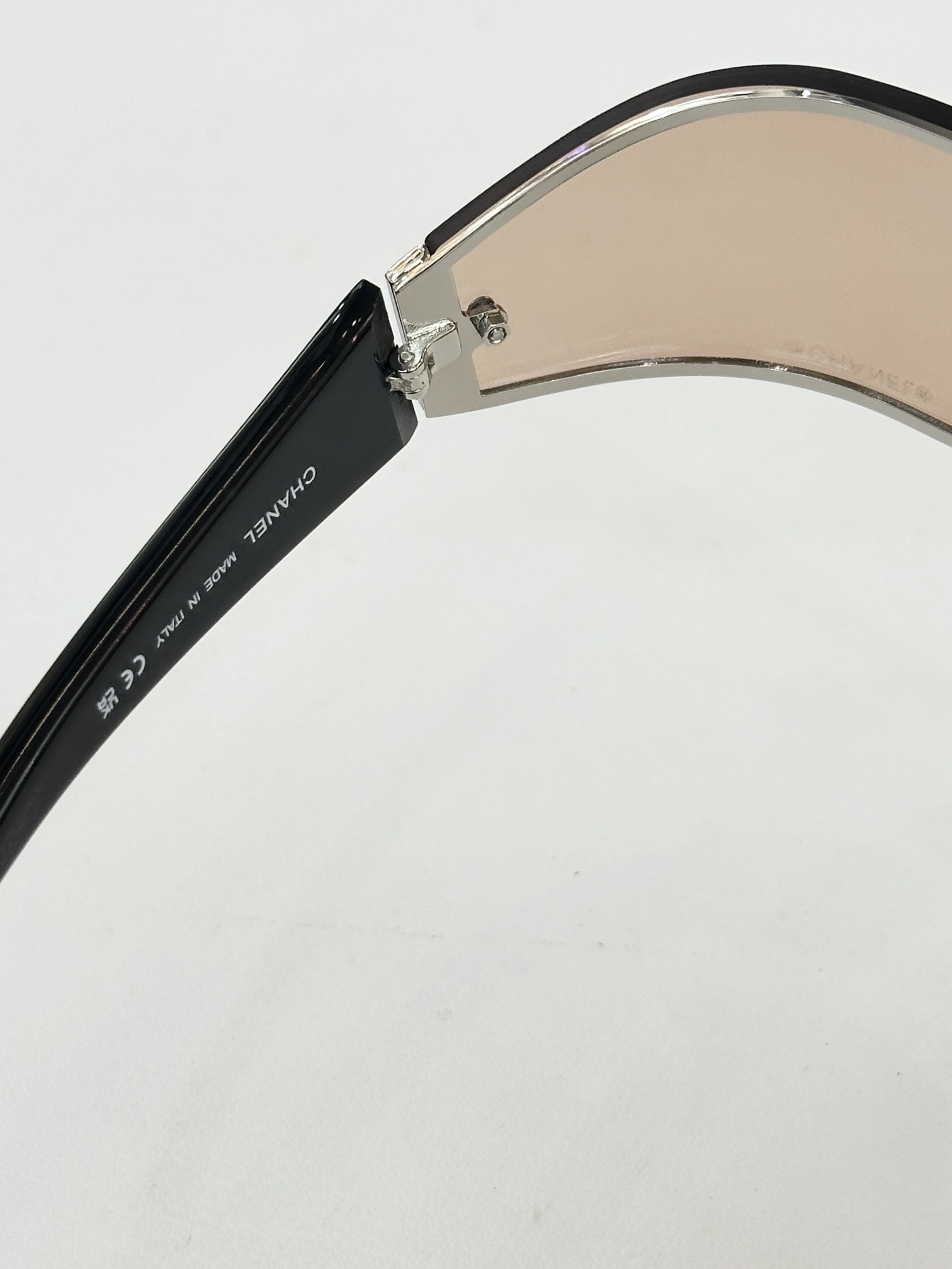 Chanel Luxury Shield Sunglasses - Premium Rimless Designer Eyewear