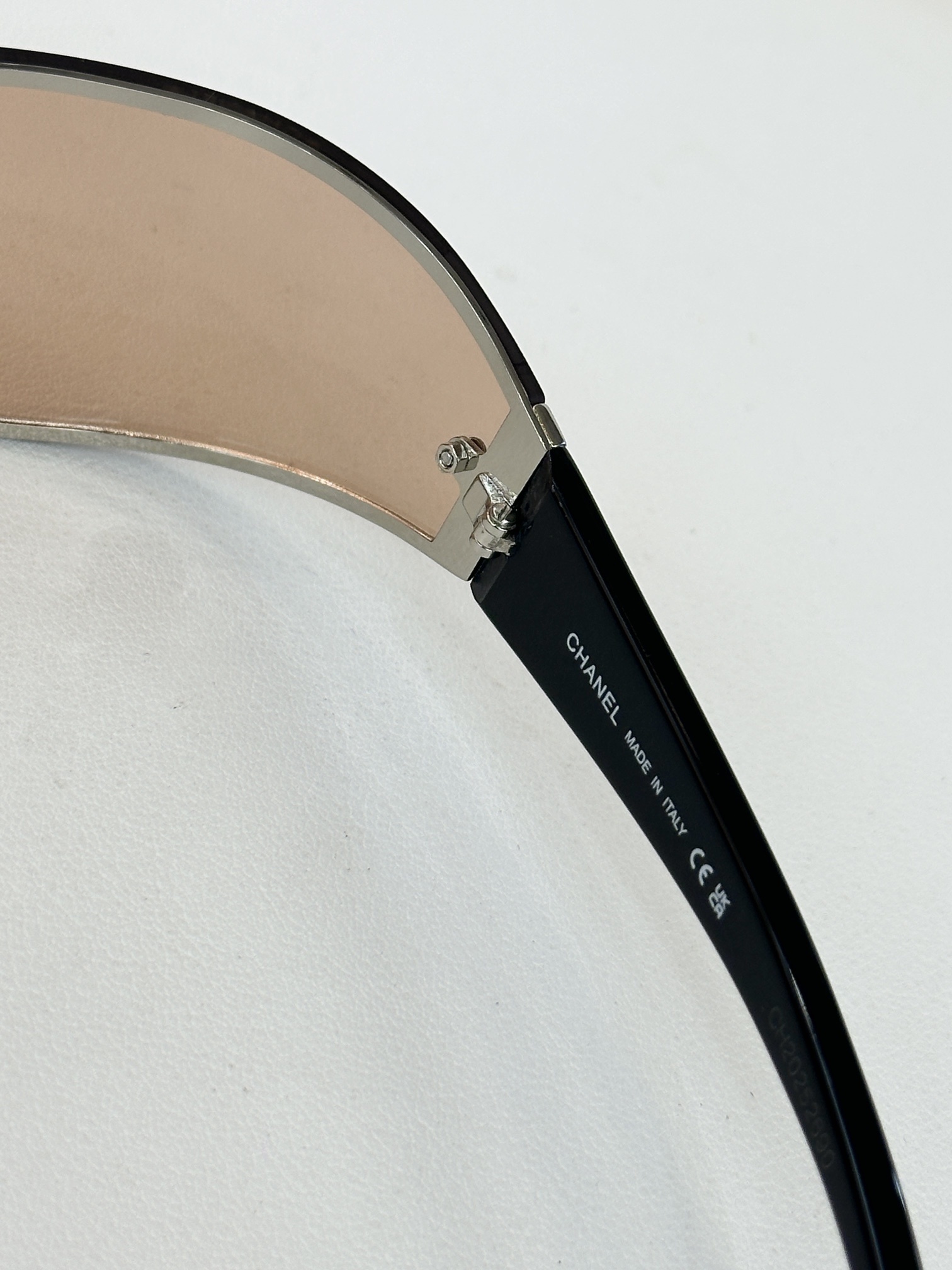 Chanel Luxury Shield Sunglasses - Premium Rimless Designer Eyewear