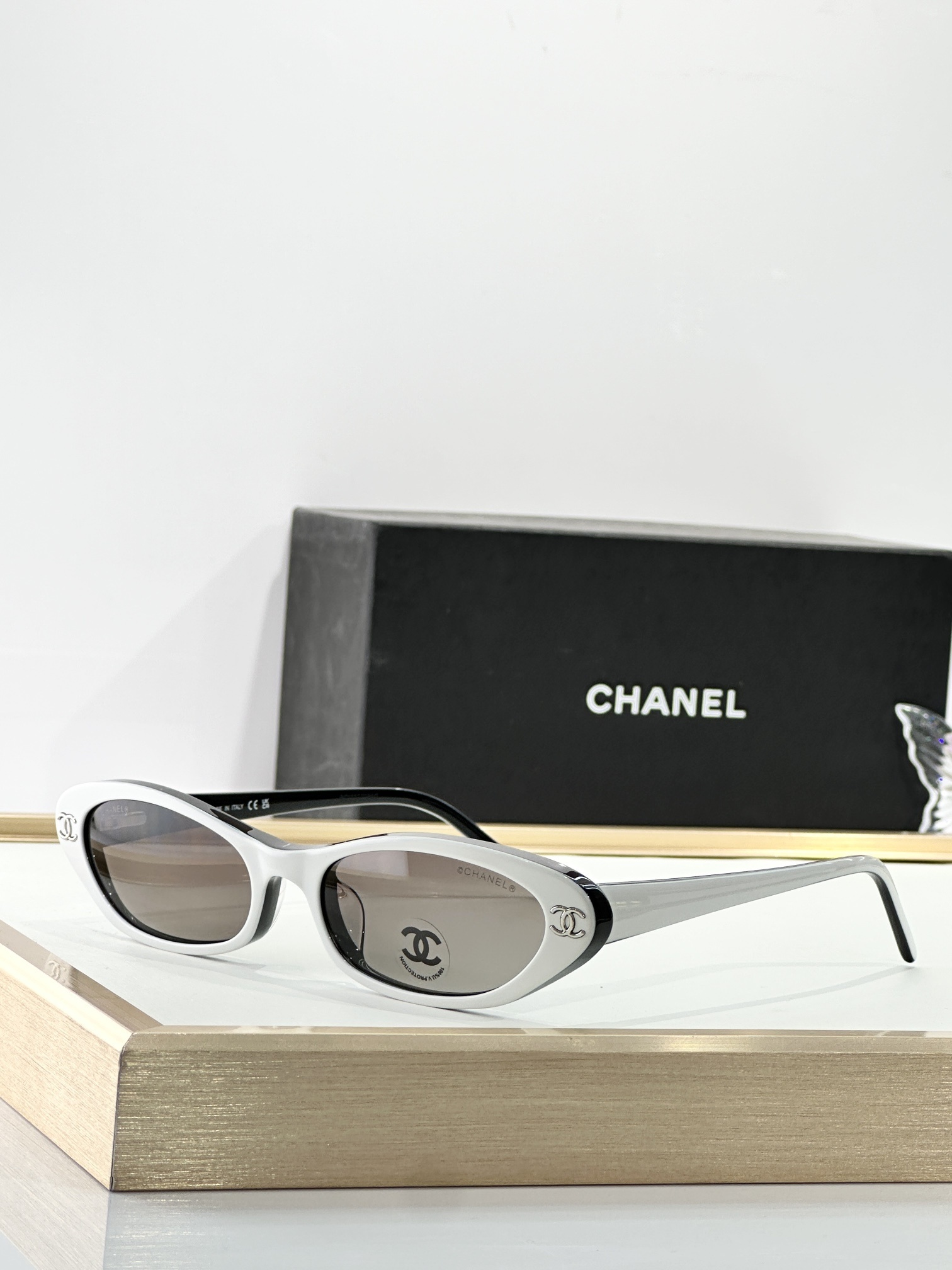 Luxury Chanel Retro Oval Sunglasses - Vintage CC Logo Eyewear