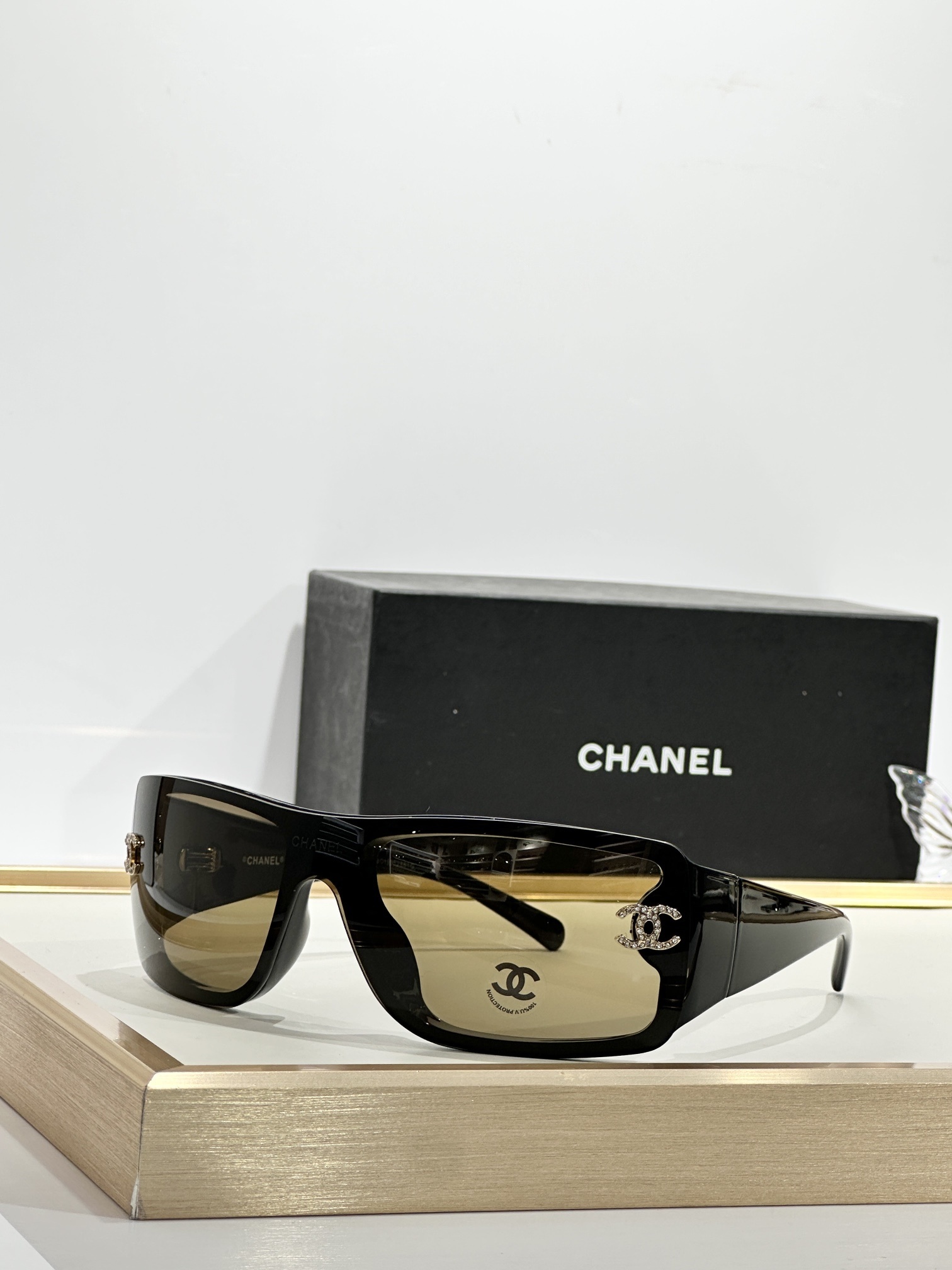 Chanel Shield Sunglasses with Rhinestone CC Logo - Y2K Style