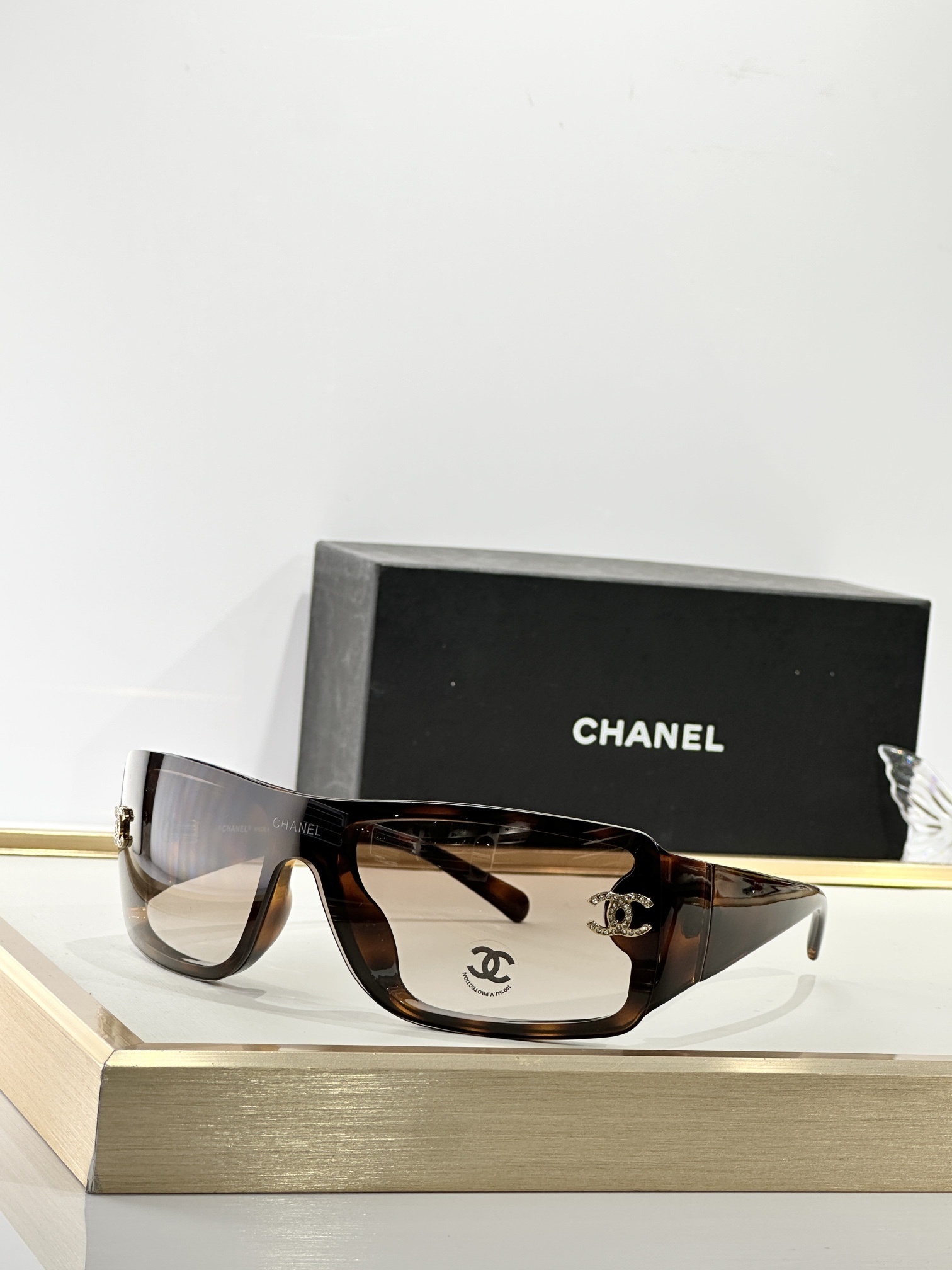 Chanel Shield Sunglasses with Rhinestone CC Logo - Y2K Style
