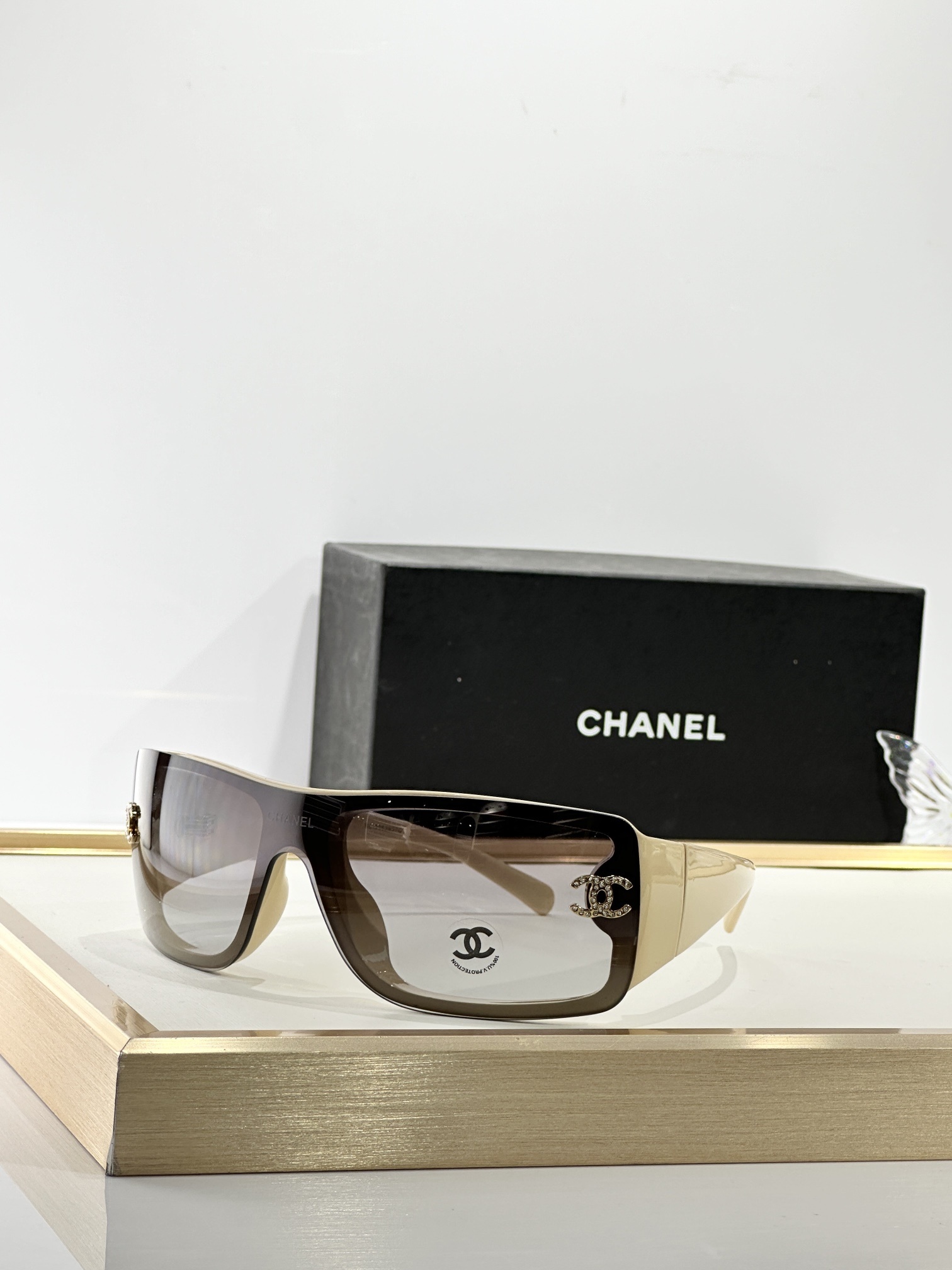 Chanel Shield Sunglasses with Rhinestone CC Logo - Y2K Style