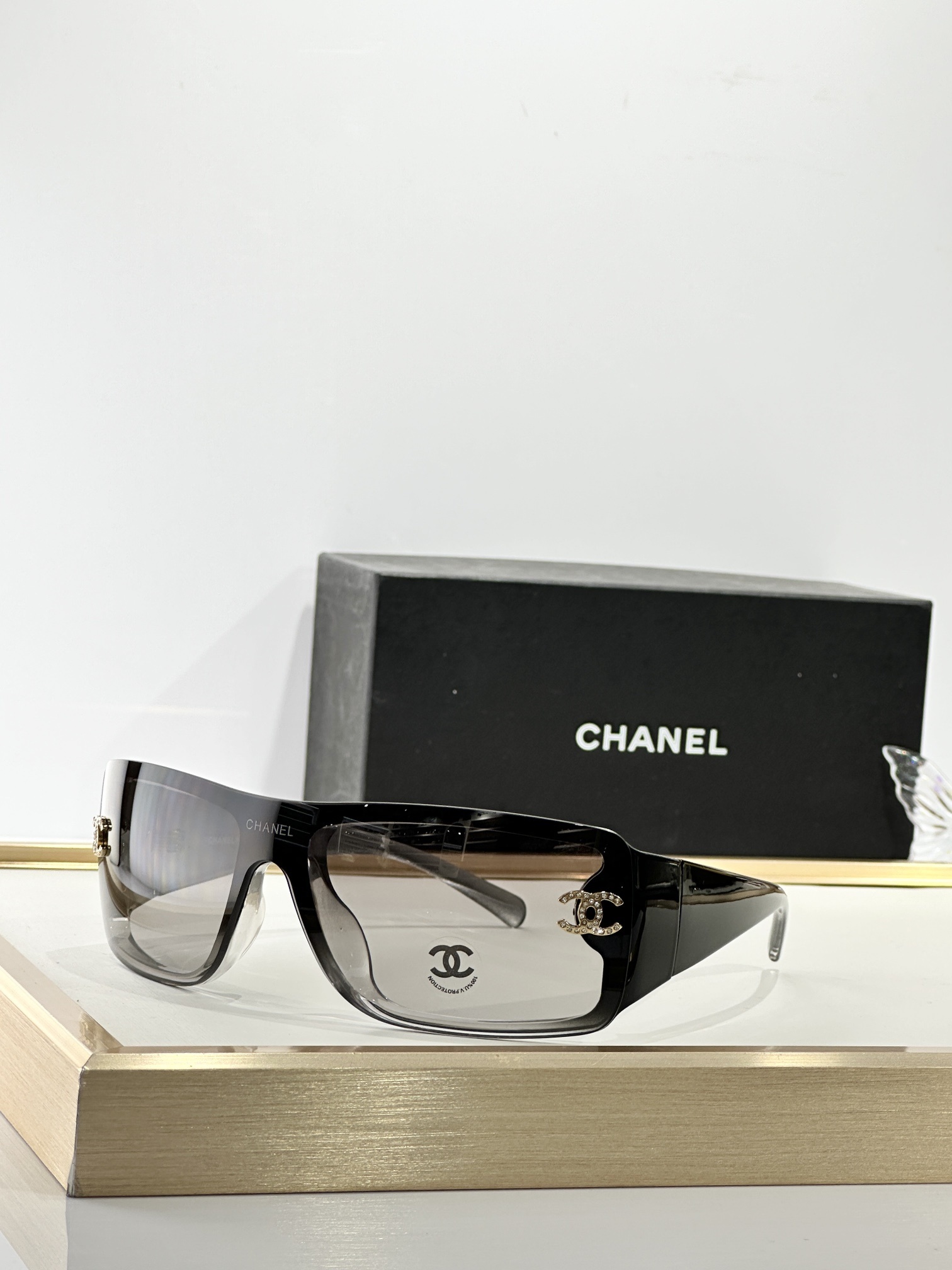 Chanel Shield Sunglasses with Rhinestone CC Logo - Y2K Style