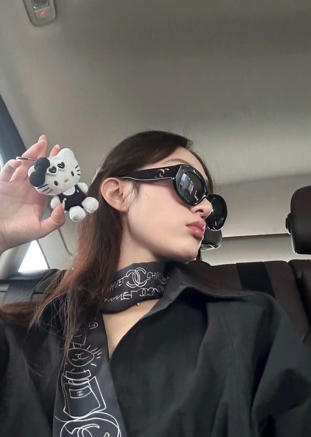 Chic Vintage Oval Sunglasses for Women - Retro Fashion UV400