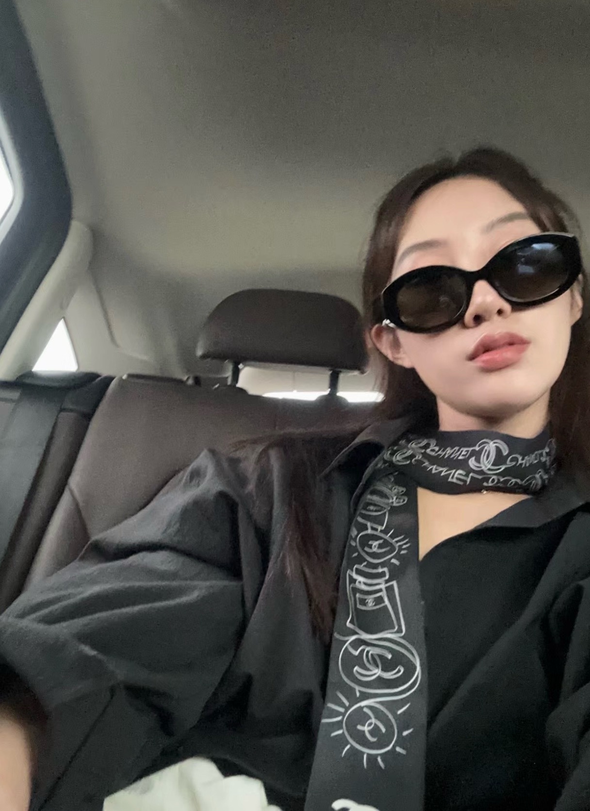 Chic Vintage Oval Sunglasses for Women – Retro Fashion UV400