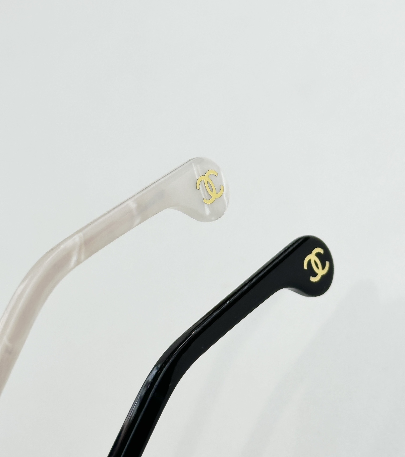 Chanel Luxury Rimless Sunglasses - Crystal CC Logo Temples