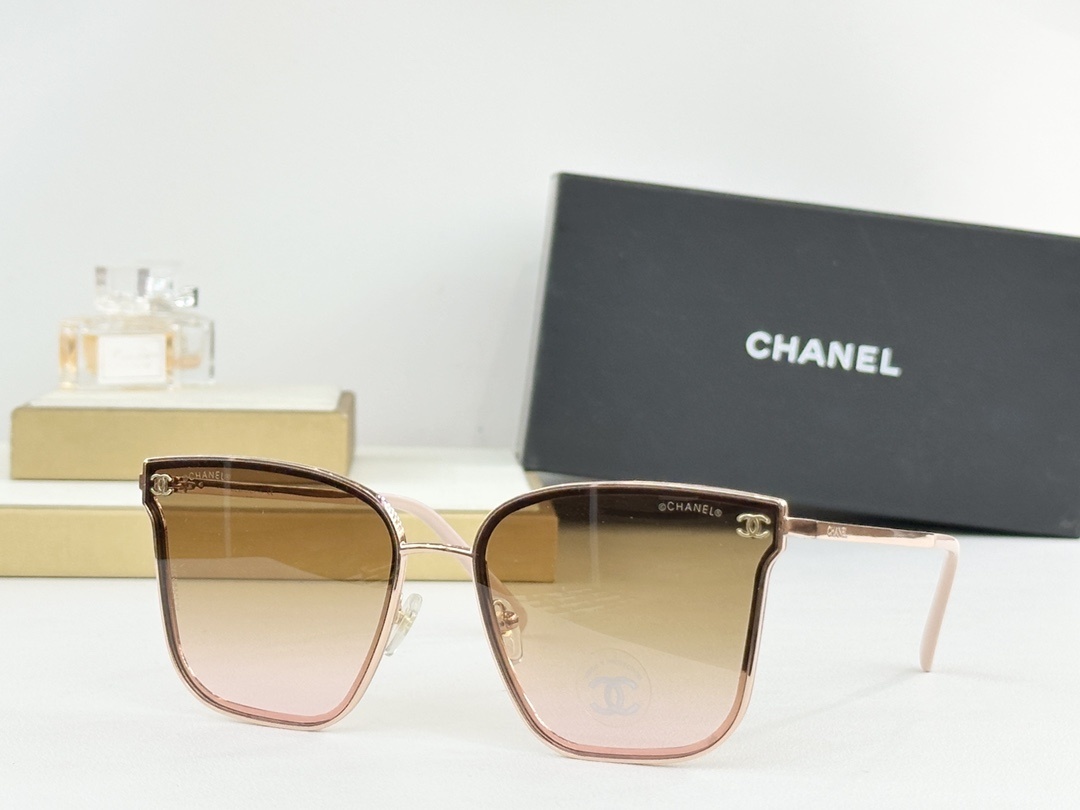 Chanel Elegant Oversized Square Sunglasses - Luxury Metal Frame