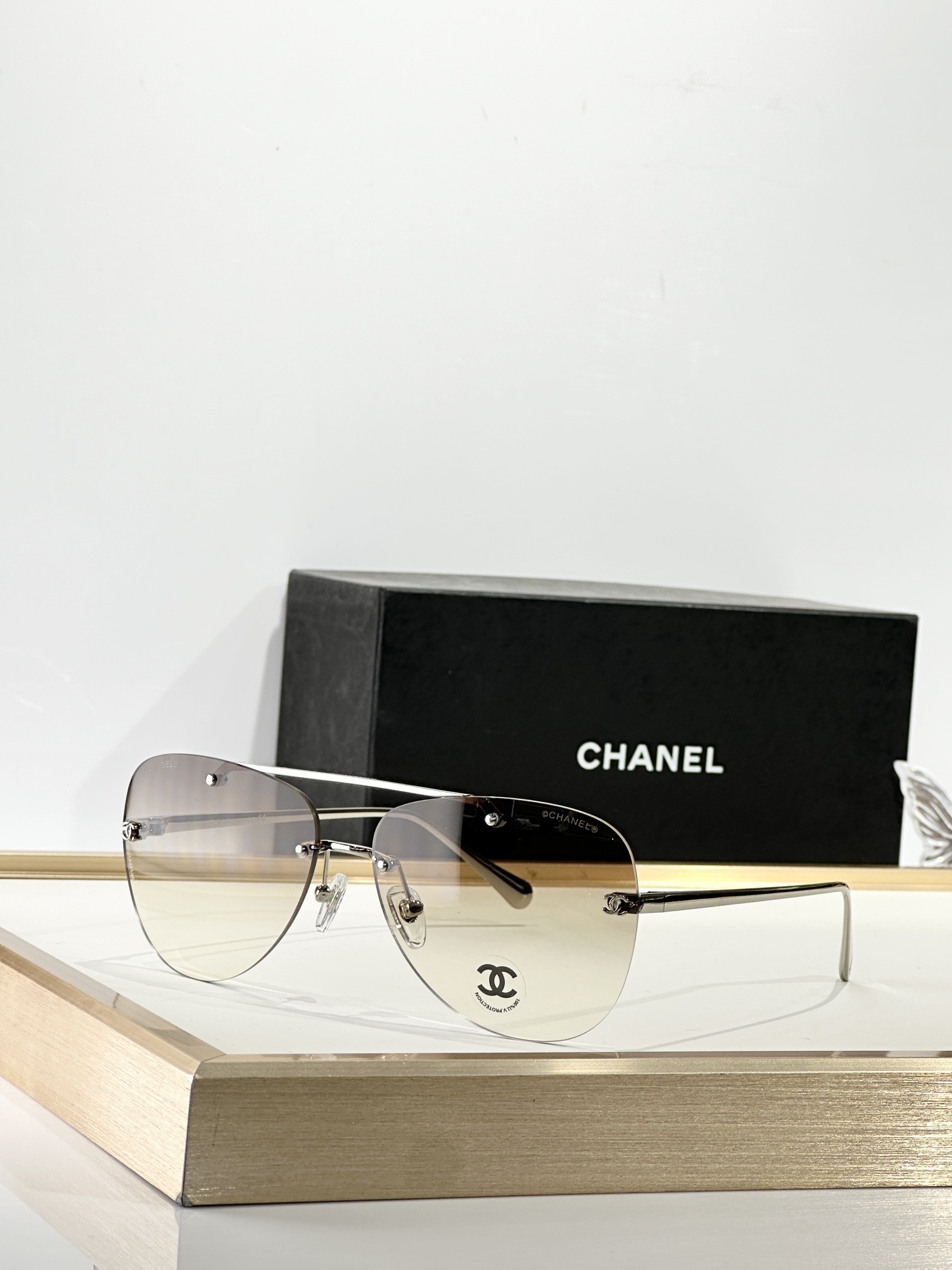 Chanel Luxury Rimless Aviator Eyewear - Designer Gold & Black