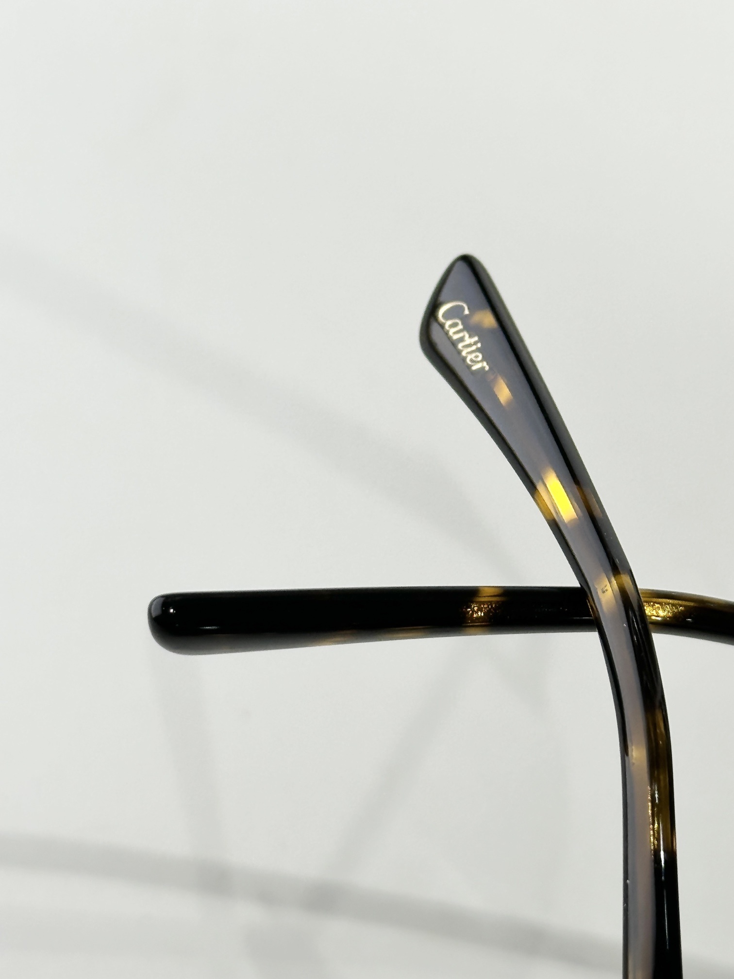 Cartier Luxury Rimless Eyeglasses - Elegant C Décor Optical Frames
